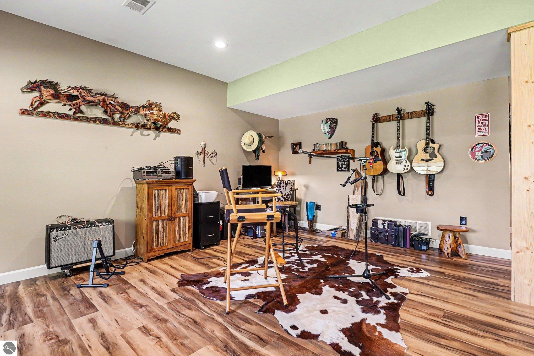 National City, Michigan, 48748, United States, 3 Bedrooms Bedrooms, ,3 BathroomsBathrooms,Residential,For Sale,2048430