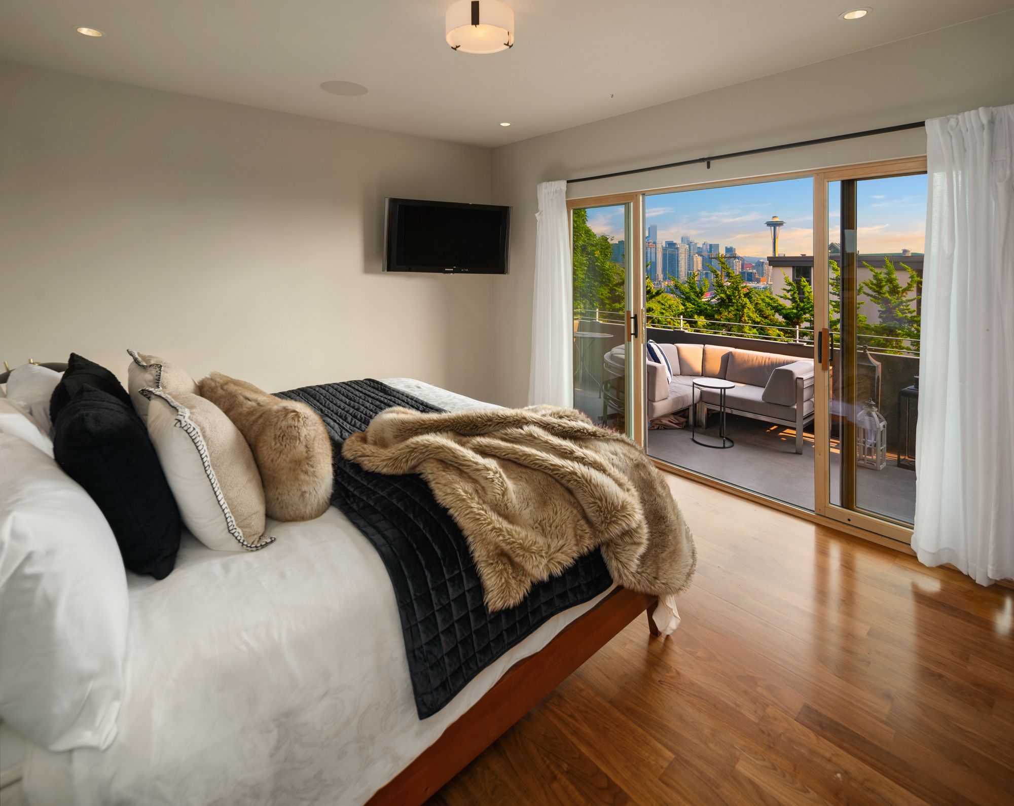  1215 Warren Ave N, Seattle, WA 98109 - 物件實景