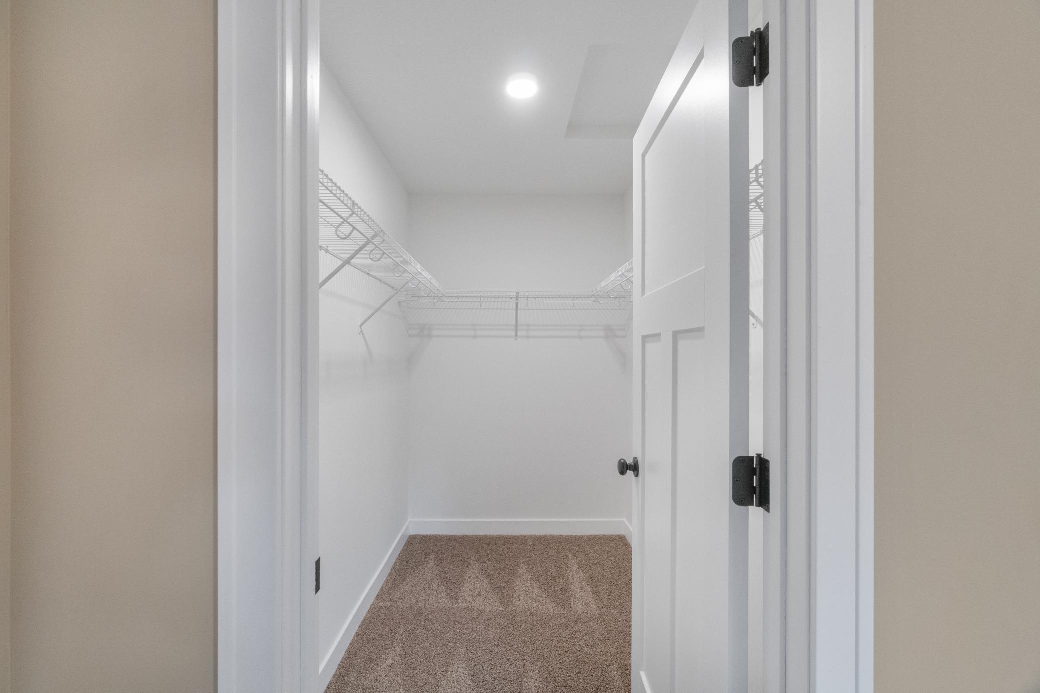 Hudson, Wisconsin, 54016, United States, 4 Bedrooms Bedrooms, ,3 BathroomsBathrooms,Residential,For Sale,1948487