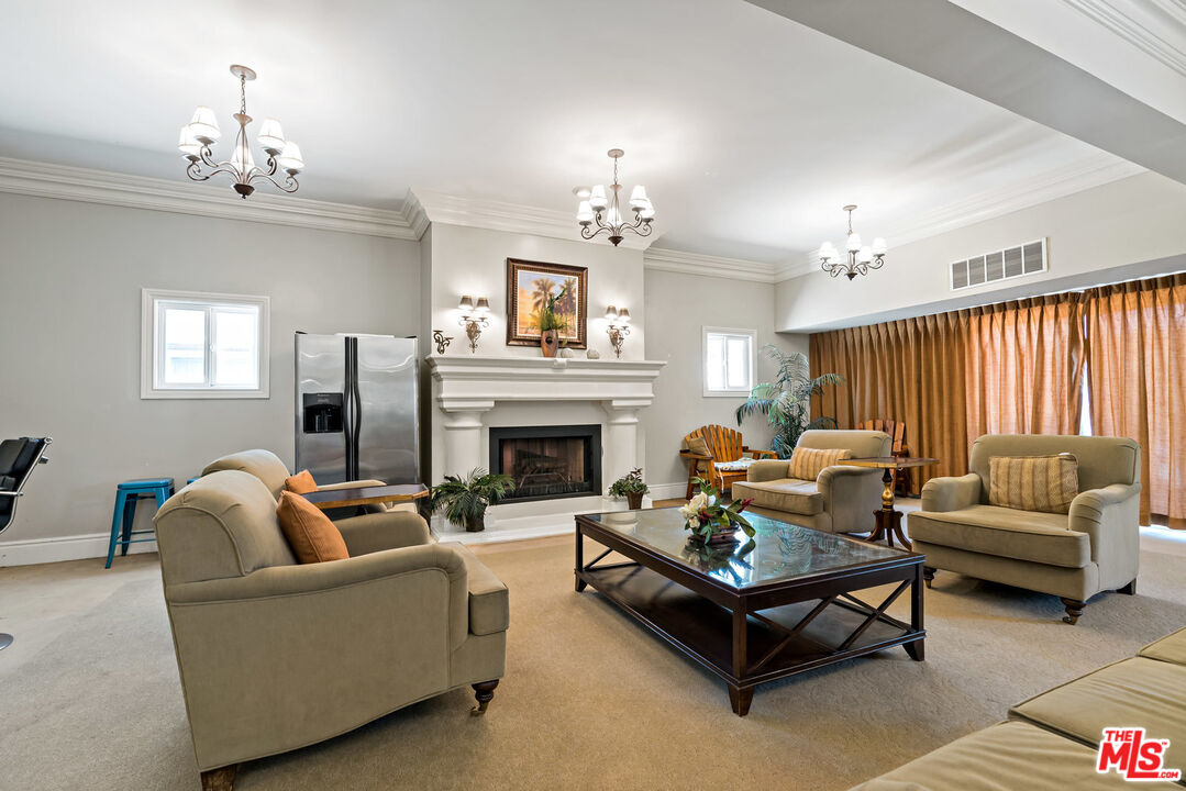Winnetka, California, 91306, United States, 3 Bedrooms Bedrooms, ,2 BathroomsBathrooms,Residential,For Sale,1919452