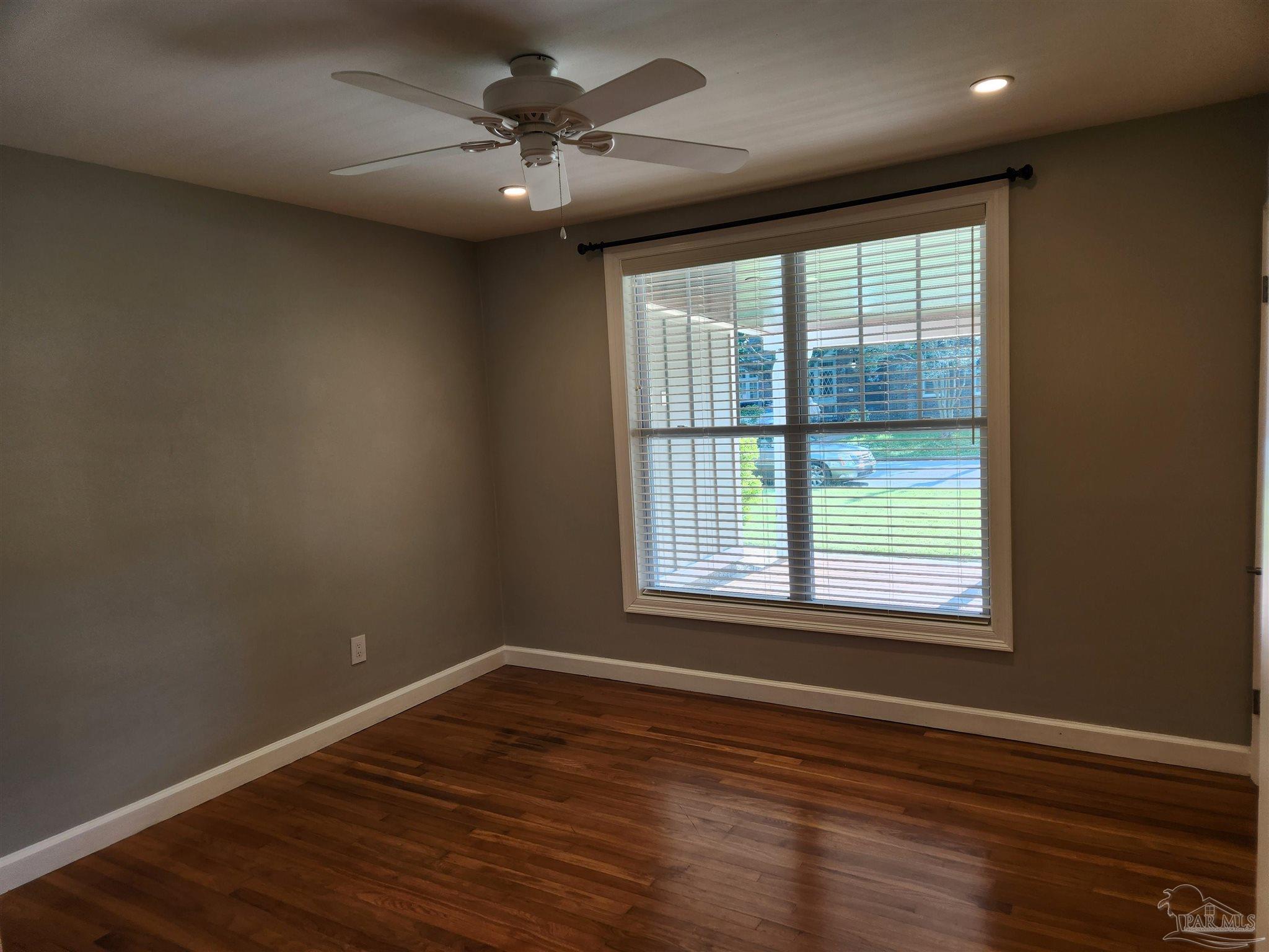 Pensacola, Florida, 32503, United States, 3 Bedrooms Bedrooms, ,2 BathroomsBathrooms,Residential,For Sale,1918178
