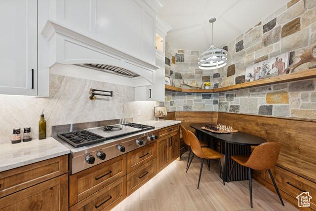 Draper, Utah, 84020, United States, 8 Bedrooms Bedrooms, ,7 BathroomsBathrooms,Residential,For Sale,1978413