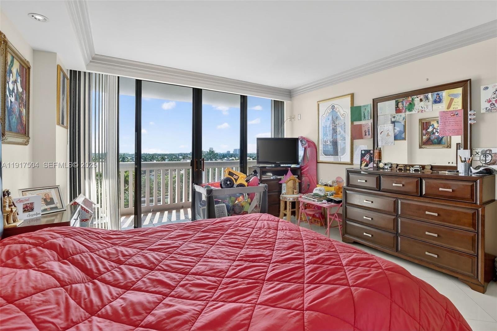 Aventura, Florida, 33160, United States, 3 Bedrooms Bedrooms, ,3 BathroomsBathrooms,Residential,For Sale,1997076