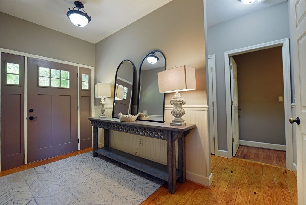 Hiawassee, Georgia, 30546, United States, 3 Bedrooms Bedrooms, ,4 BathroomsBathrooms,Residential,For Sale,1877027