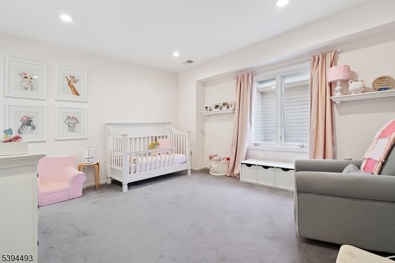 West Orange Twp., New Jersey, 07052, United States, 3 Bedrooms Bedrooms, ,3 BathroomsBathrooms,Residential,For Sale,1987656