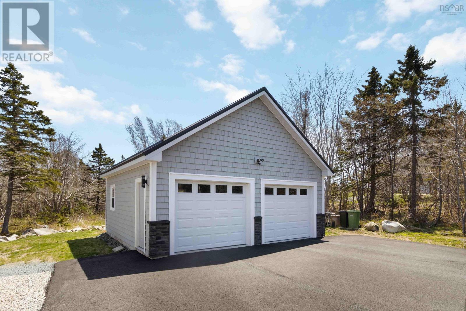 MOOSE HARBOUR, Nova Scotia, B0T 1K0, CA, 3 Bedrooms Bedrooms, ,2 BathroomsBathrooms,Residential,For Sale,1836793