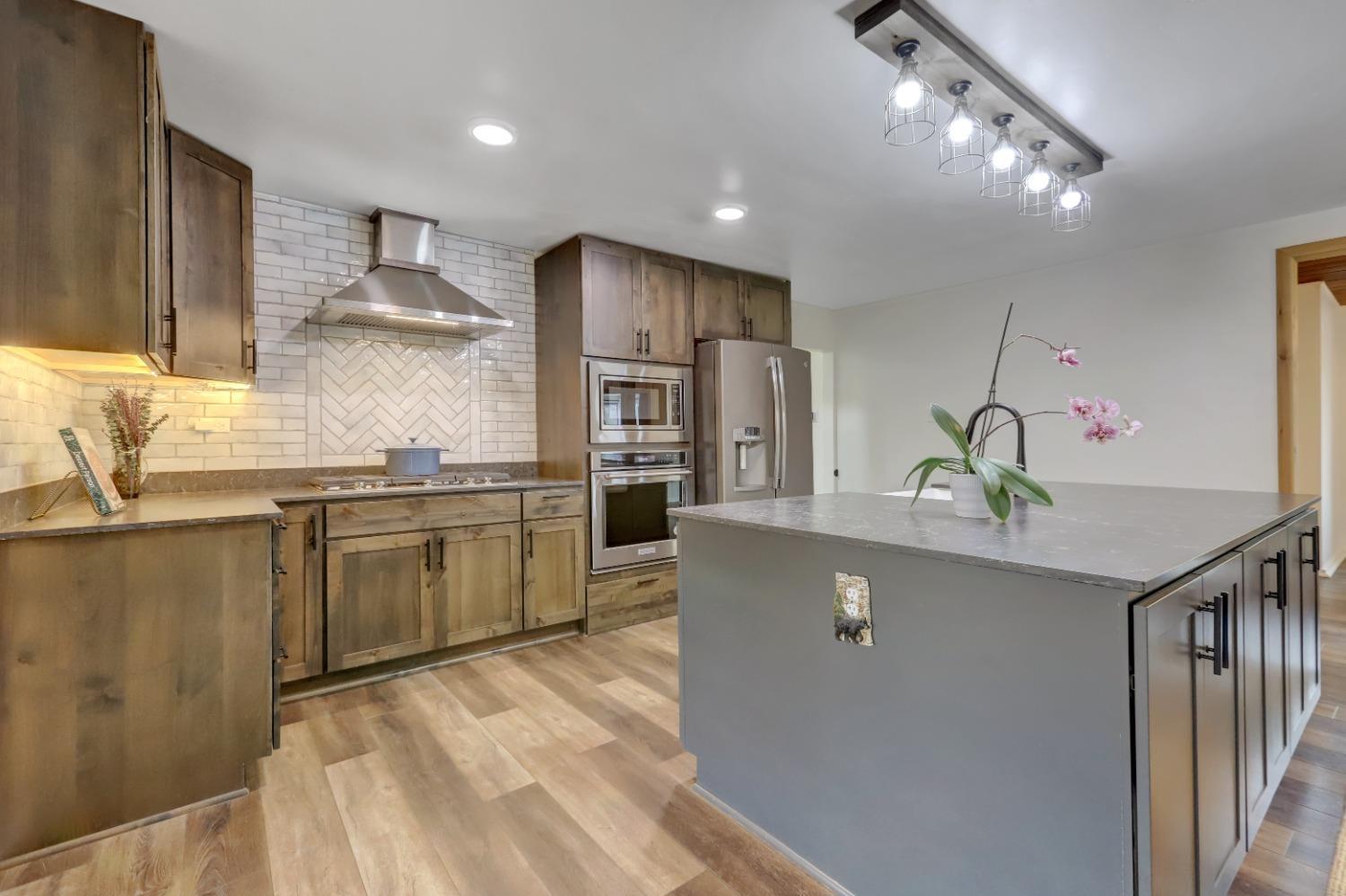 Nevada City, California, 95959, United States, 3 Bedrooms Bedrooms, ,2 BathroomsBathrooms,Residential,For Sale,1766144