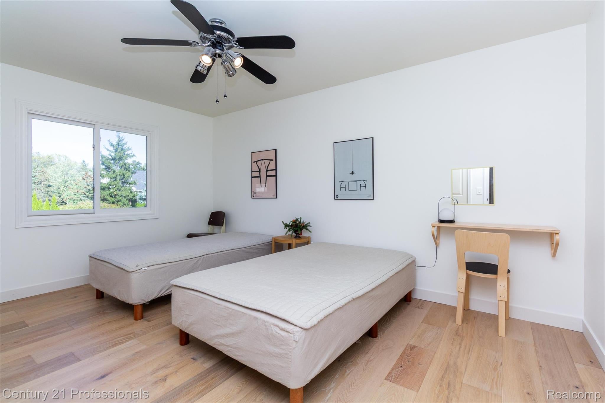 Troy, Michigan, 48084, United States, 4 Bedrooms Bedrooms, ,3 BathroomsBathrooms,Residential,For Sale,1976121