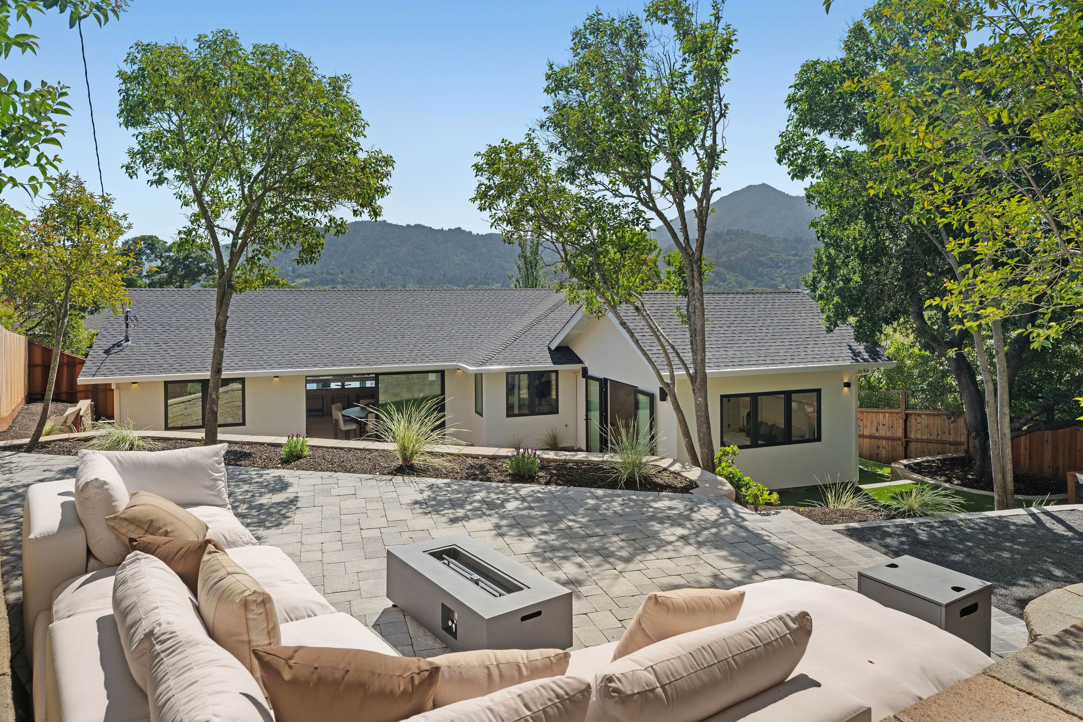  Spectacular Newly Developed Home - 物件實景