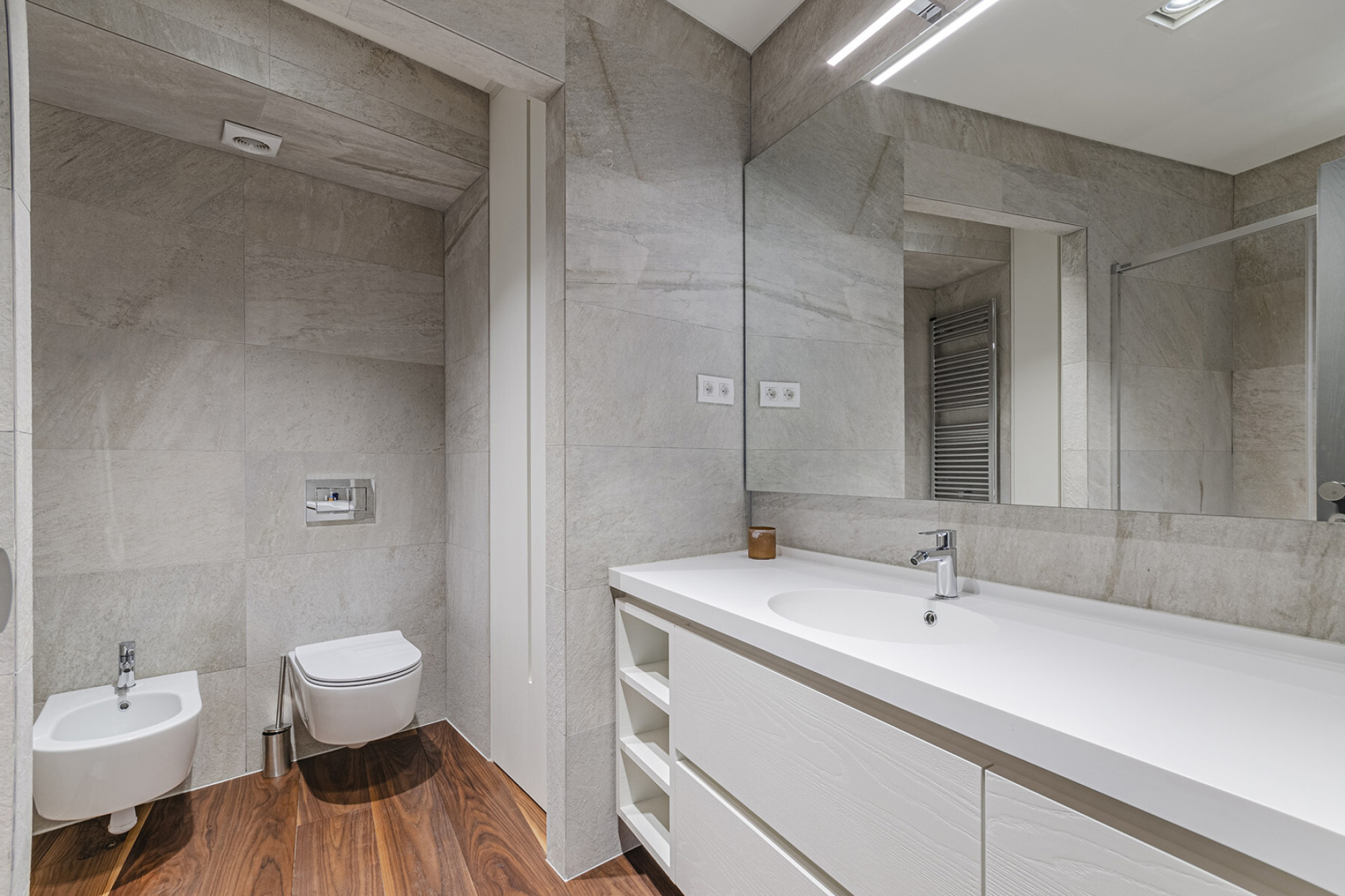  Authentic and medieval apartment with high ceilings in central El Born - 物件實景