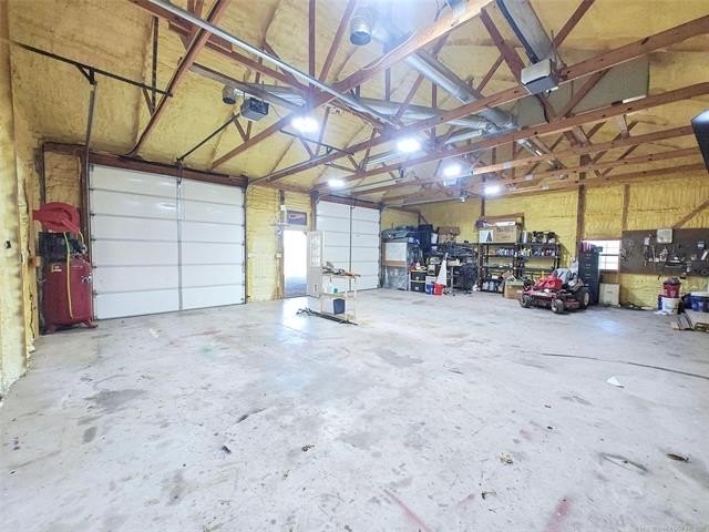 Tahlequah, Oklahoma, 74464, United States, 2 Bedrooms Bedrooms, ,2 BathroomsBathrooms,Residential,For Sale,1977801