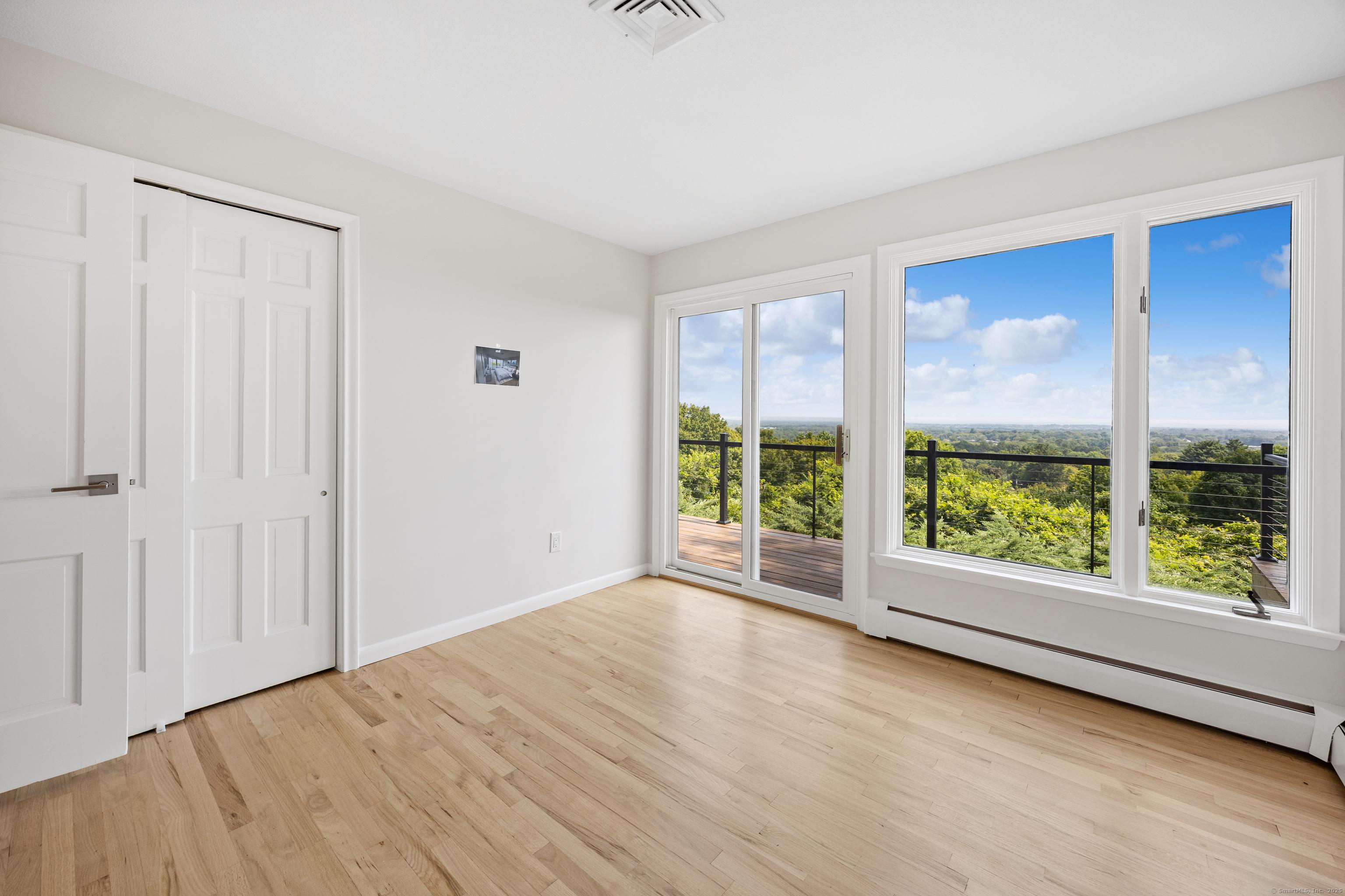 West Hartford, Connecticut, 06117, United States, 4 Bedrooms Bedrooms, ,3 BathroomsBathrooms,Residential,For Sale,1914164