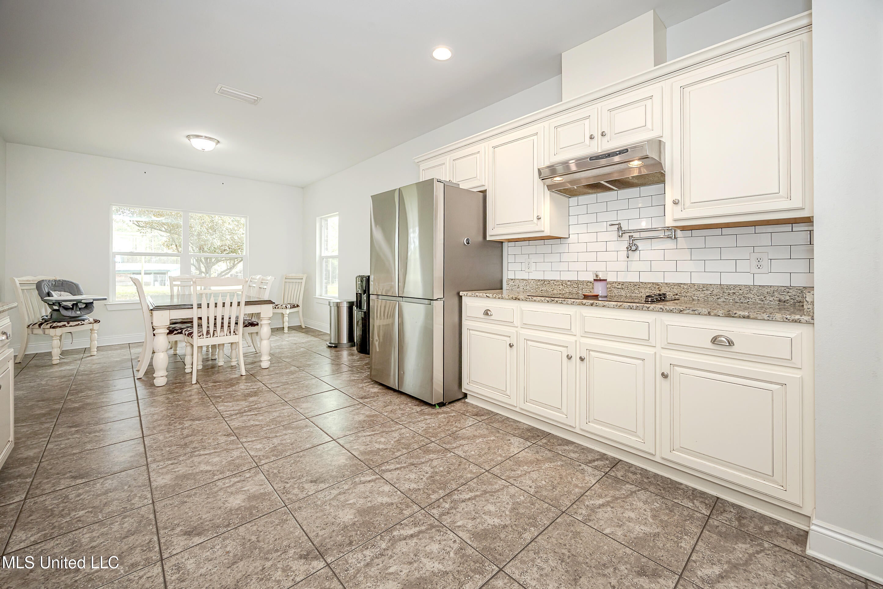 Vancleave, Mississippi, 39565, United States, 4 Bedrooms Bedrooms, ,2 BathroomsBathrooms,Residential,For Sale,1927401