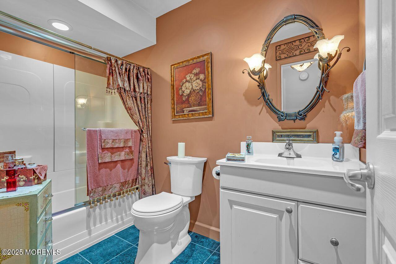 Toms River, New Jersey, 08753, United States, 3 Bedrooms Bedrooms, ,2 BathroomsBathrooms,Residential,For Sale,1981635