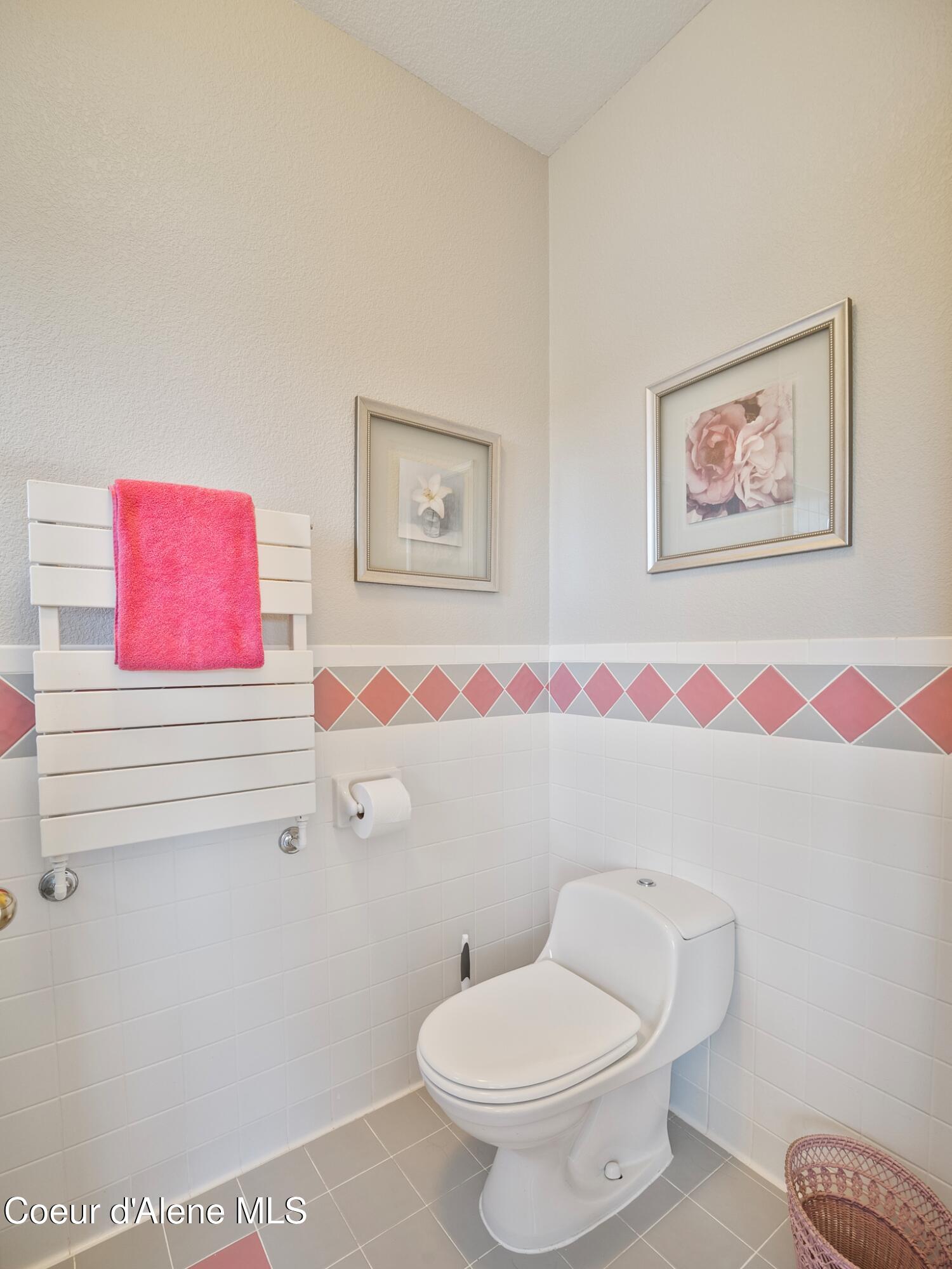 Post Falls, Idaho, 83854, United States, 4 Bedrooms Bedrooms, ,2 BathroomsBathrooms,Residential,For Sale,1939483
