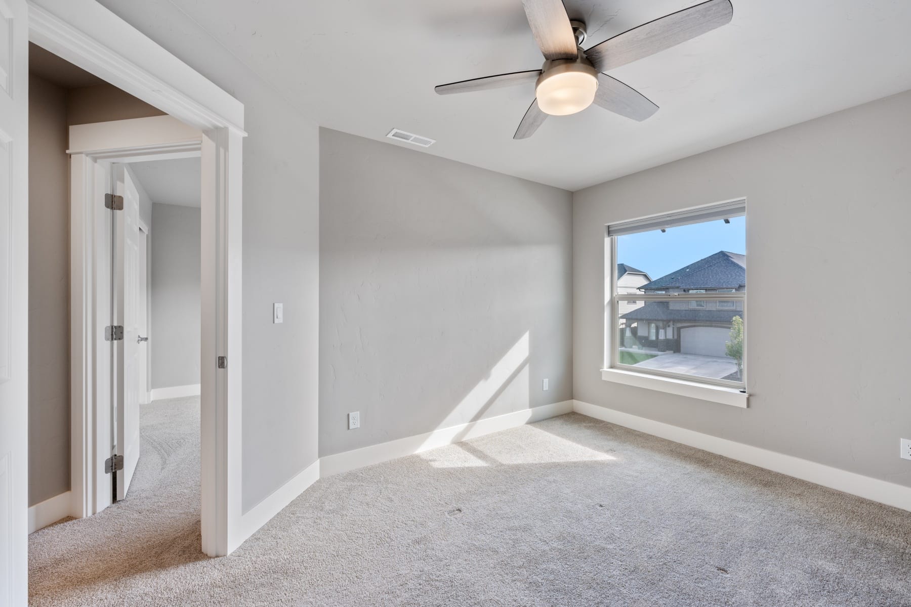  20606 SE Slate Avenue Bend, OR 97702 - 物件實景