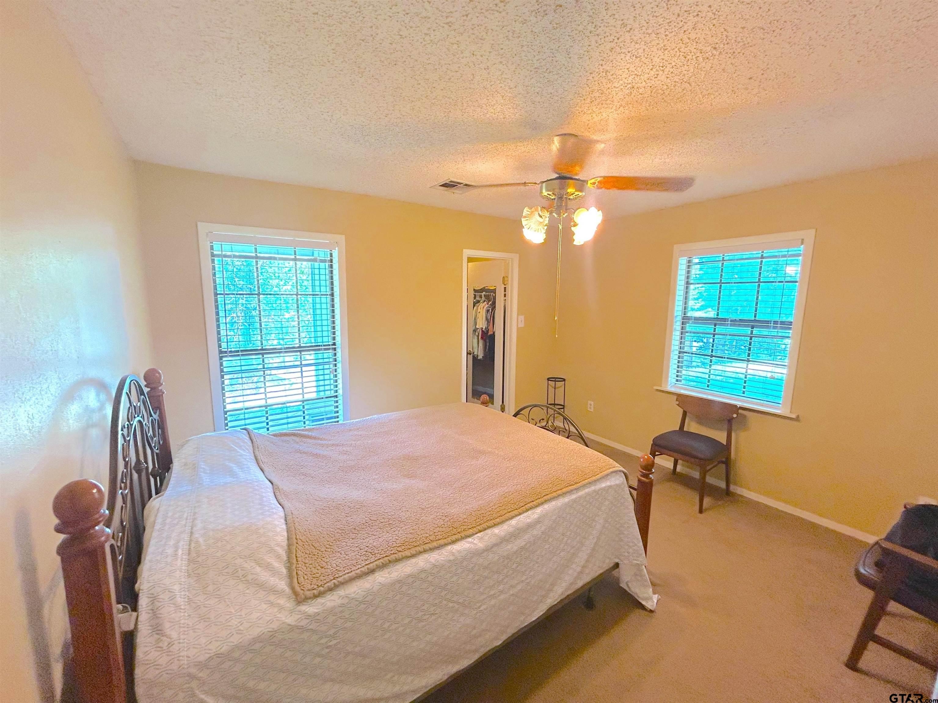 Frankston, Texas, 75763, United States, 3 Bedrooms Bedrooms, ,2 BathroomsBathrooms,Residential,For Sale,1924553