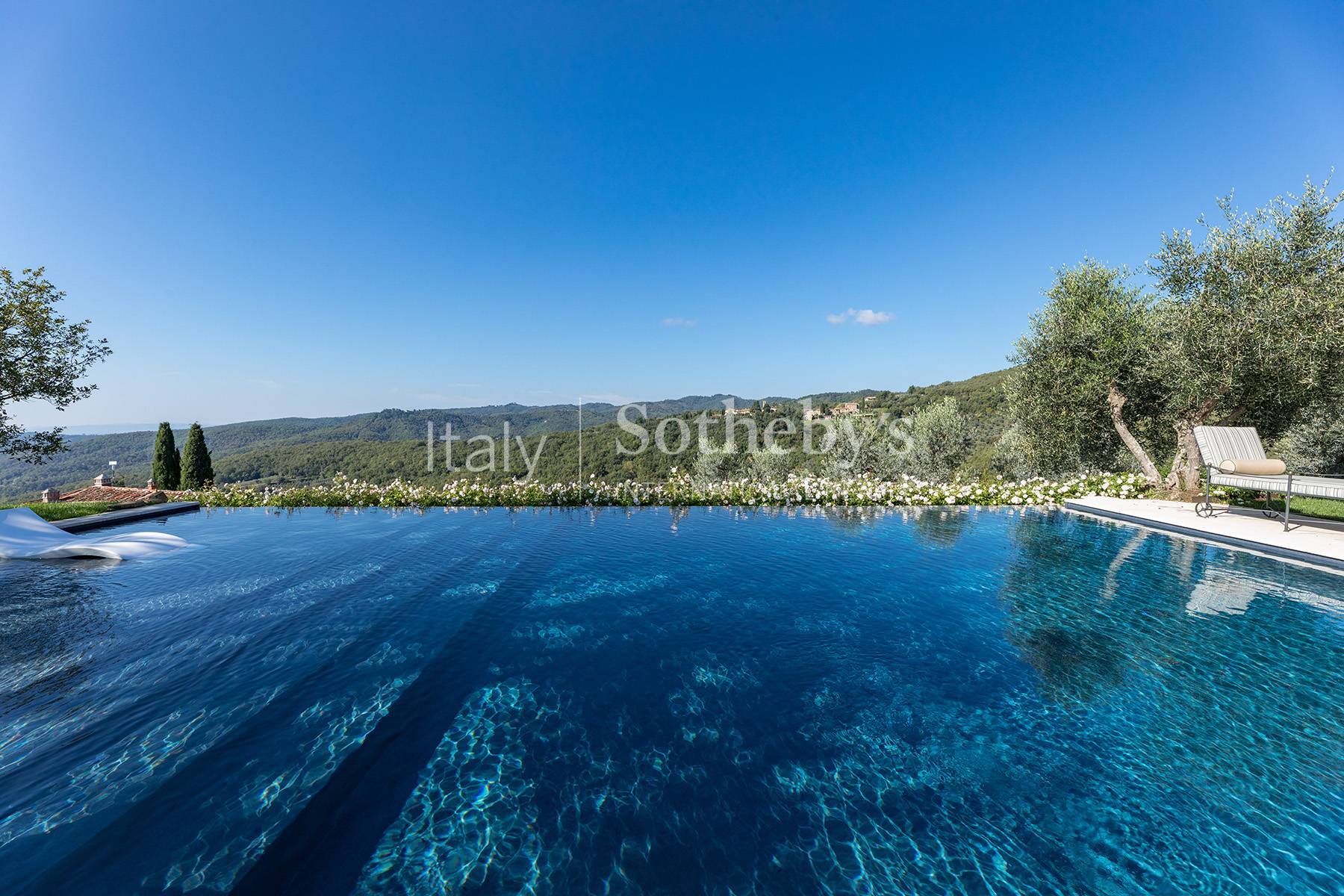  Refined renovated villa in the heart of Chianti - 物件實景