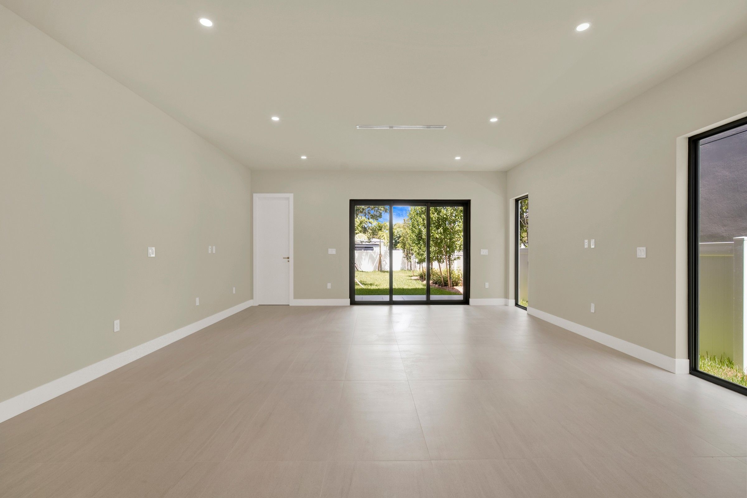  2889 Southwest 35th Avenue, Miami, FL 33133 - 物件實景