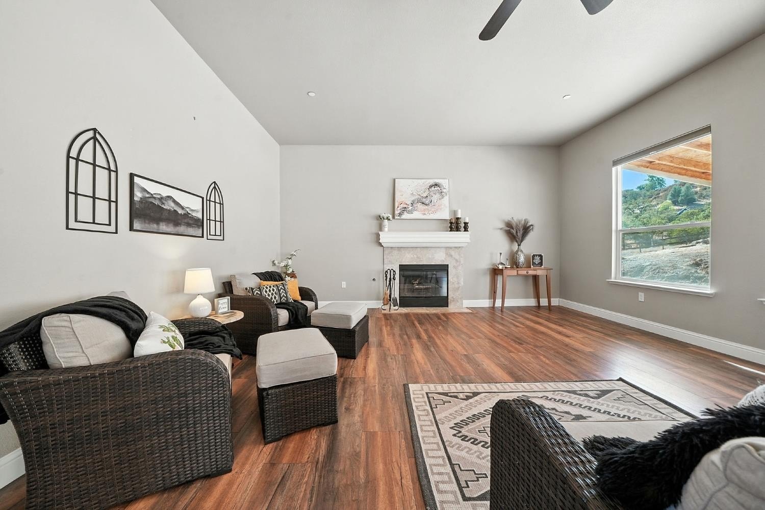 Valley Springs, California, 95252, United States, 3 Bedrooms Bedrooms, ,2 BathroomsBathrooms,Residential,For Sale,1943125