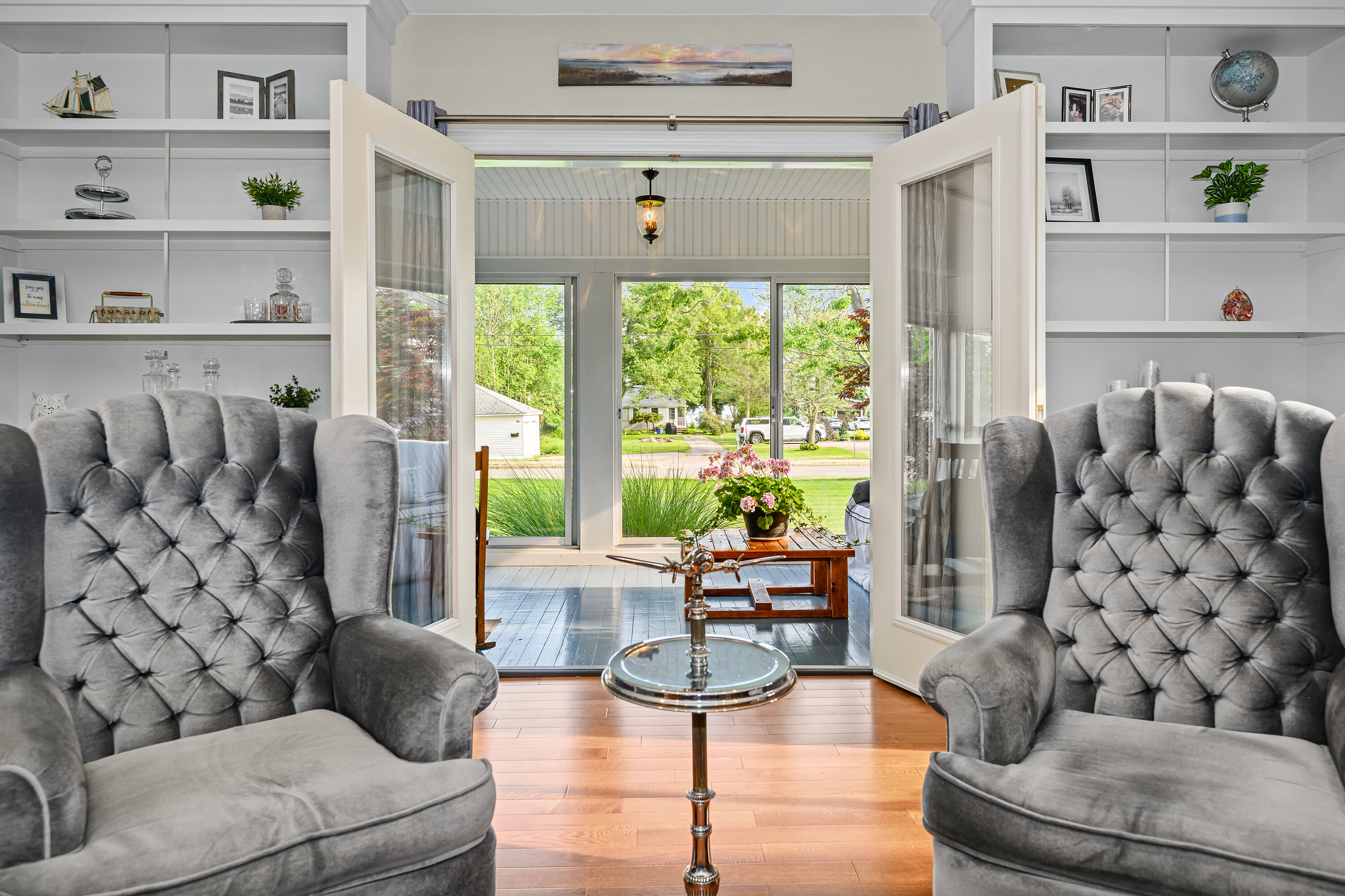  Exquisitely Refinished Home - 物件實景