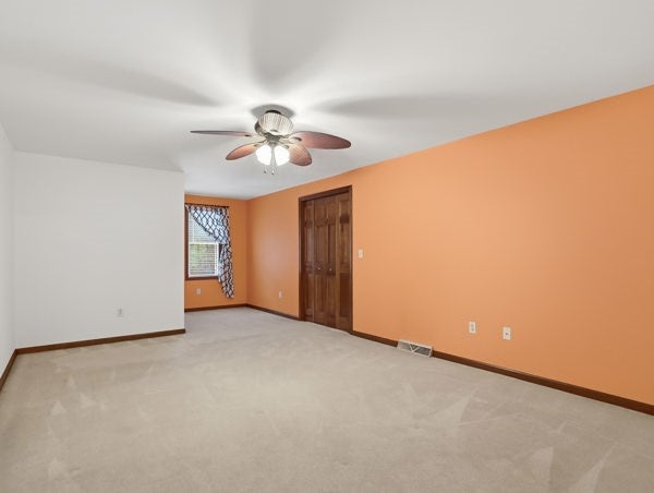 Sayre, Pennsylvania, 18840, United States, 5 Bedrooms Bedrooms, ,4 BathroomsBathrooms,Residential,For Sale,1979429