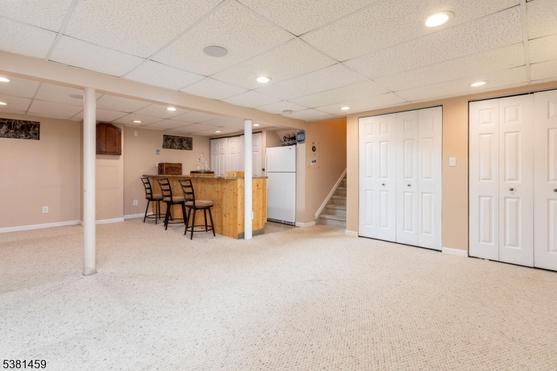 Roxbury Twp., New Jersey, 07876, United States, 4 Bedrooms Bedrooms, ,3 BathroomsBathrooms,Residential,For Sale,1934479