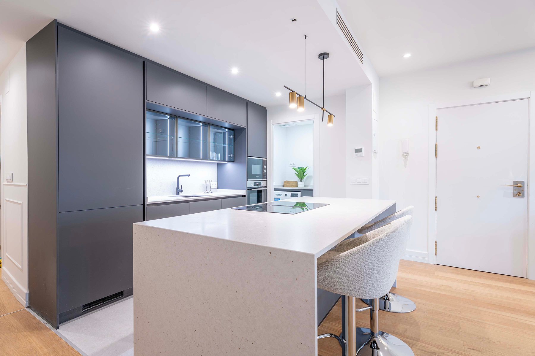  Renovated flat with 3 bedrooms, 4 bathrooms, and garage - 物件實景
