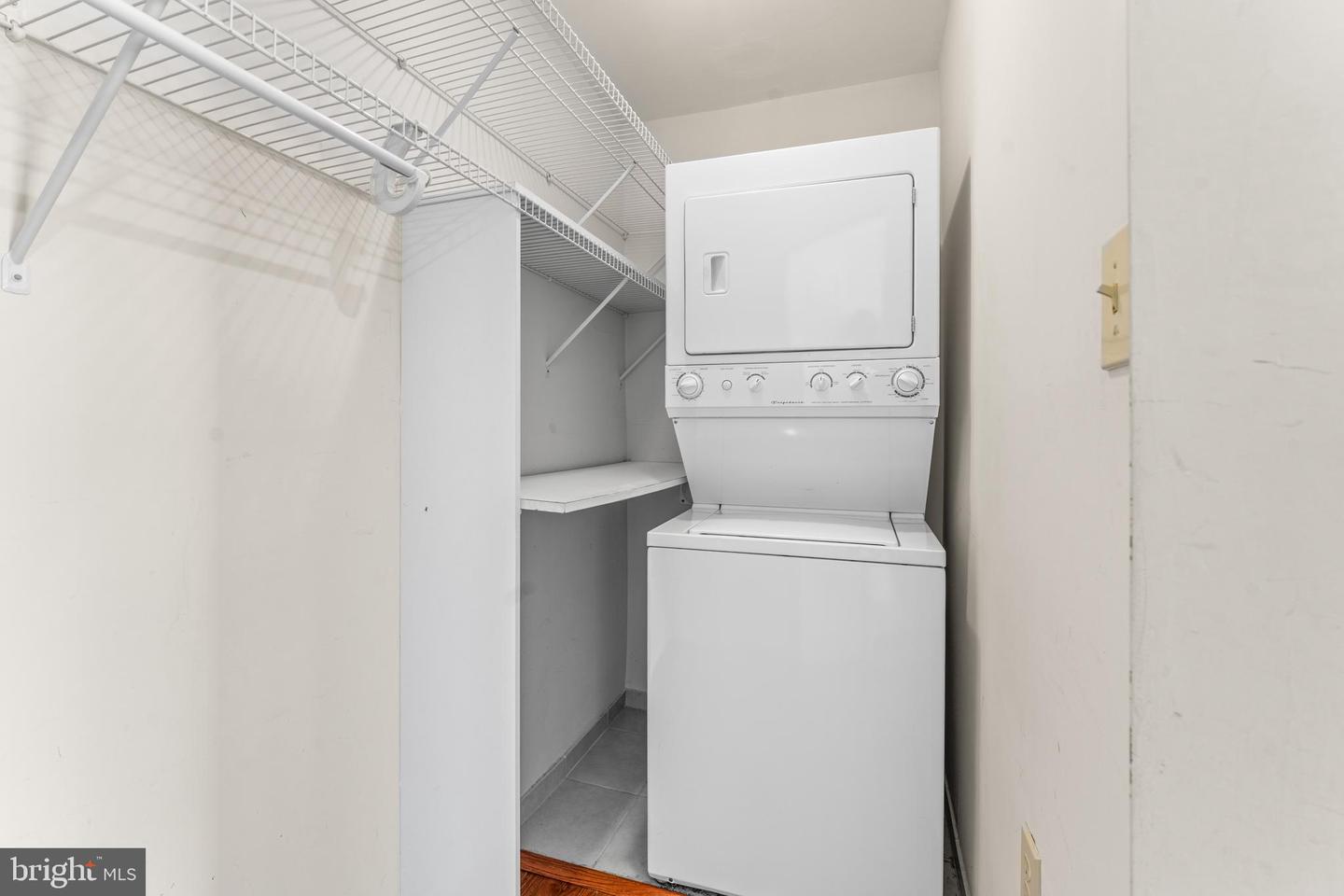 Clinton, Maryland, 20735, United States, 5 Bedrooms Bedrooms, ,5 BathroomsBathrooms,Residential,For Sale,1907711
