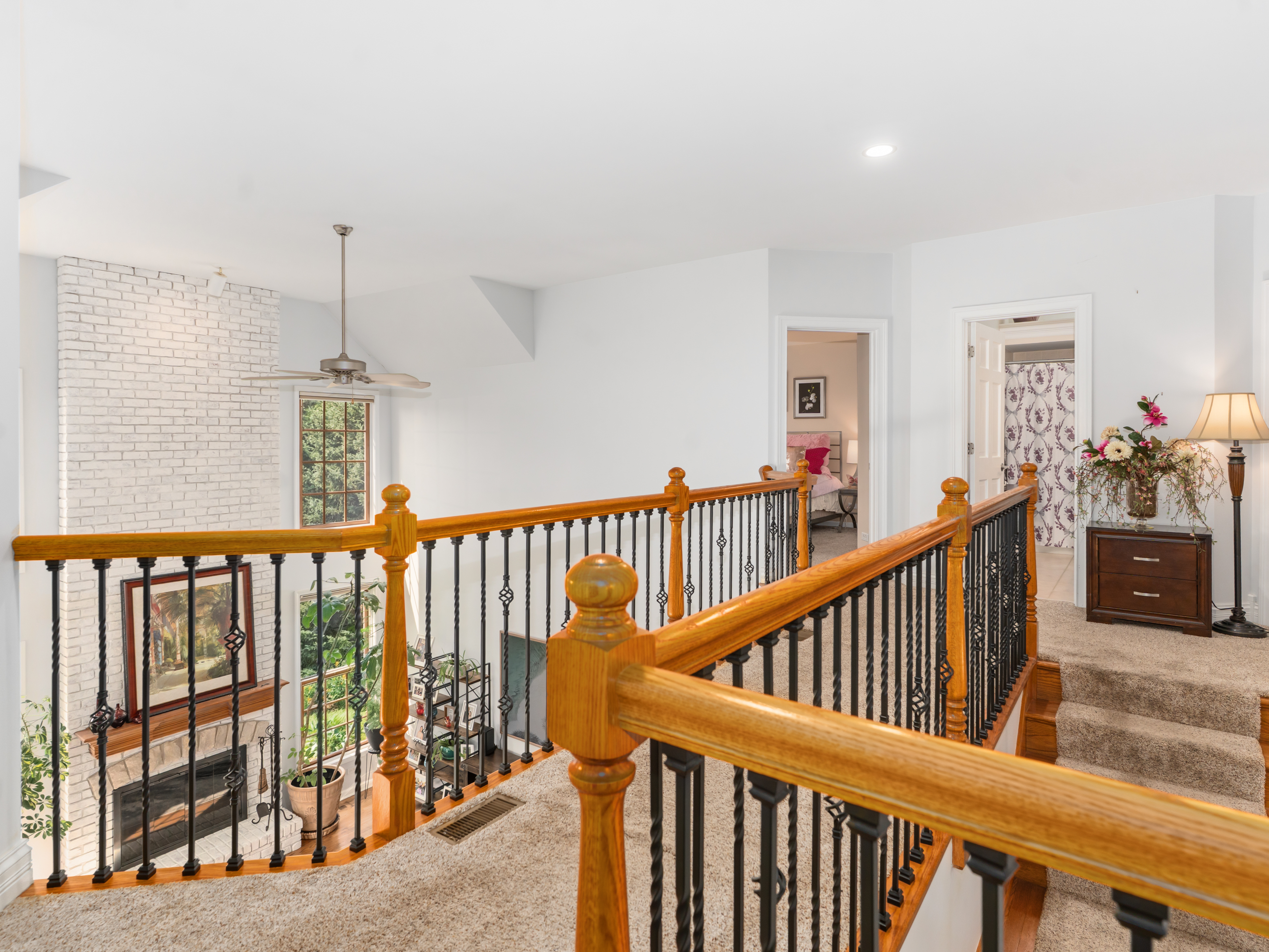  Welcome To An Exceptional Custom Home - 物件實景