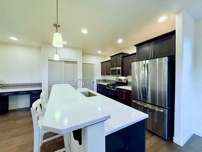 Redmond, Oregon, 97756, United States, 3 Bedrooms Bedrooms, ,3 BathroomsBathrooms,Residential,For Sale,1736801