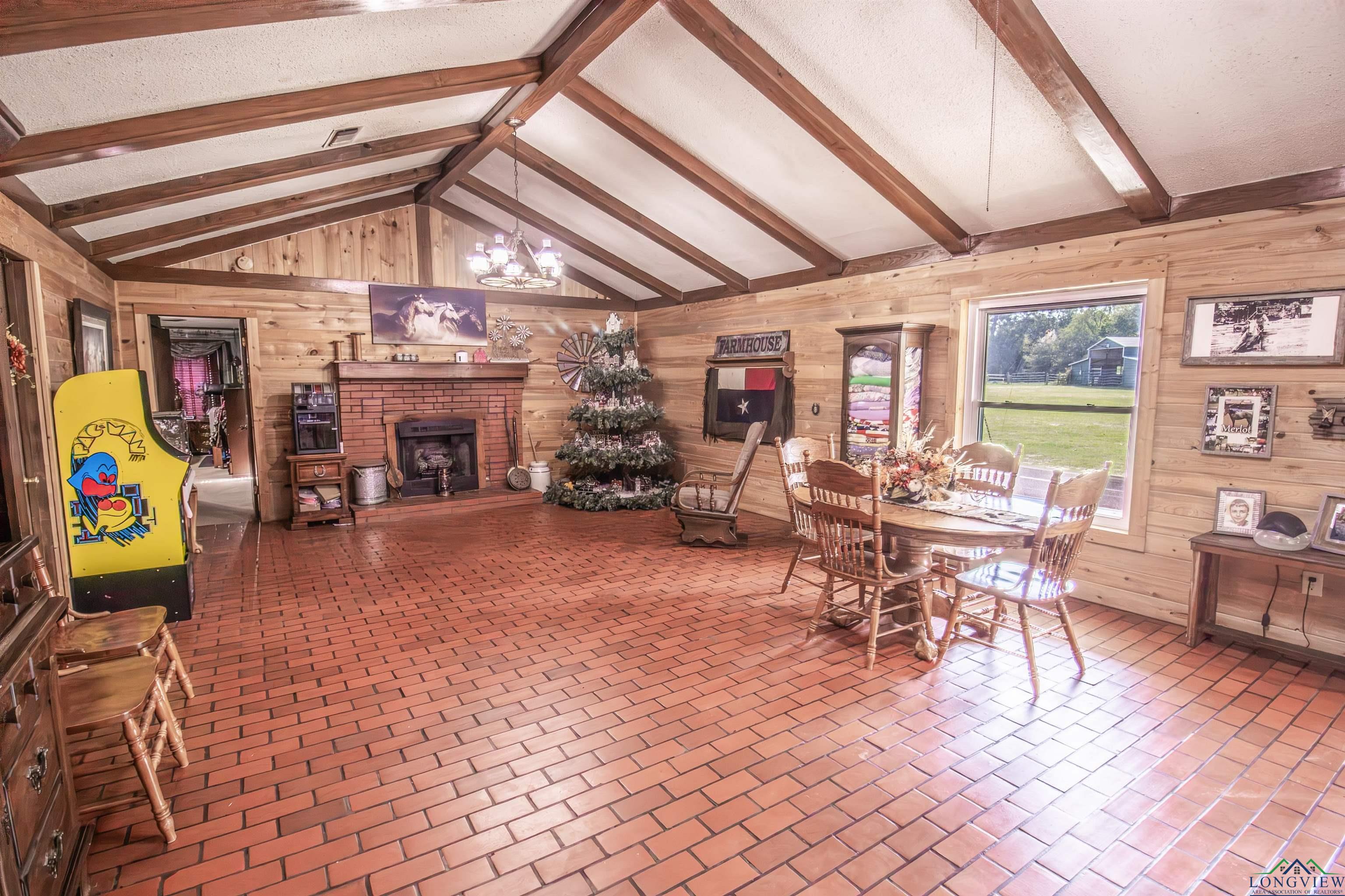 Jefferson, Texas, 75657, United States, 3 Bedrooms Bedrooms, ,2 BathroomsBathrooms,Residential,For Sale,1983011