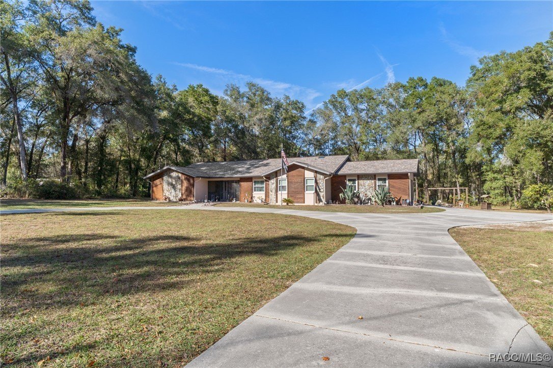 Inverness, Florida, 34452, United States, 3 Bedrooms Bedrooms, ,3 BathroomsBathrooms,Residential,For Sale,2005587
