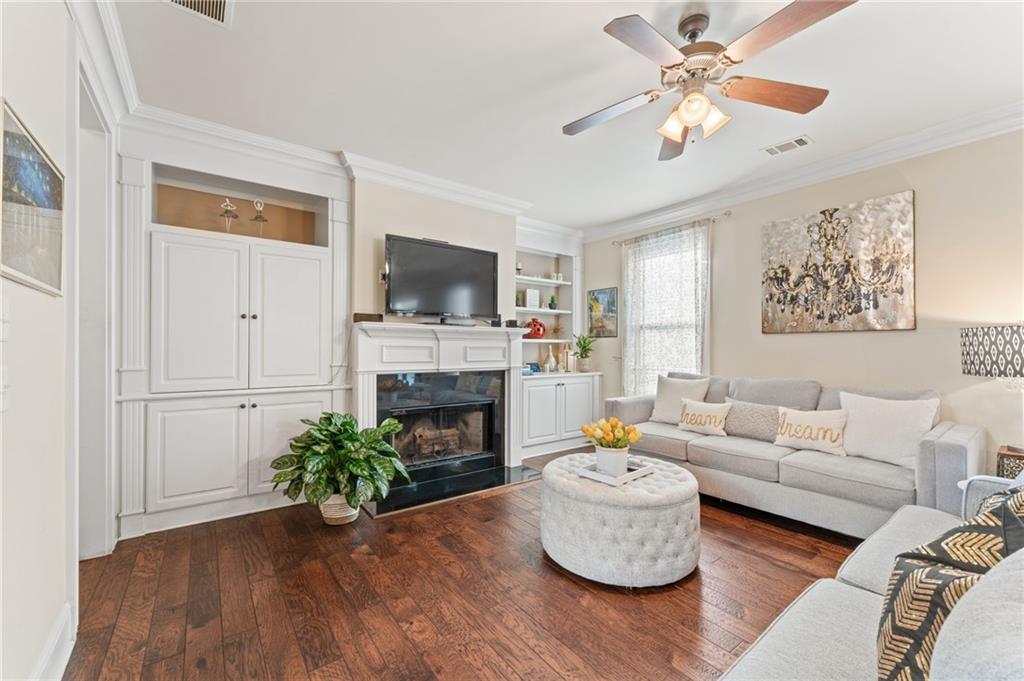 Johns Creek, Georgia, 30022, United States, 3 Bedrooms Bedrooms, ,4 BathroomsBathrooms,Residential,For Sale,2002058