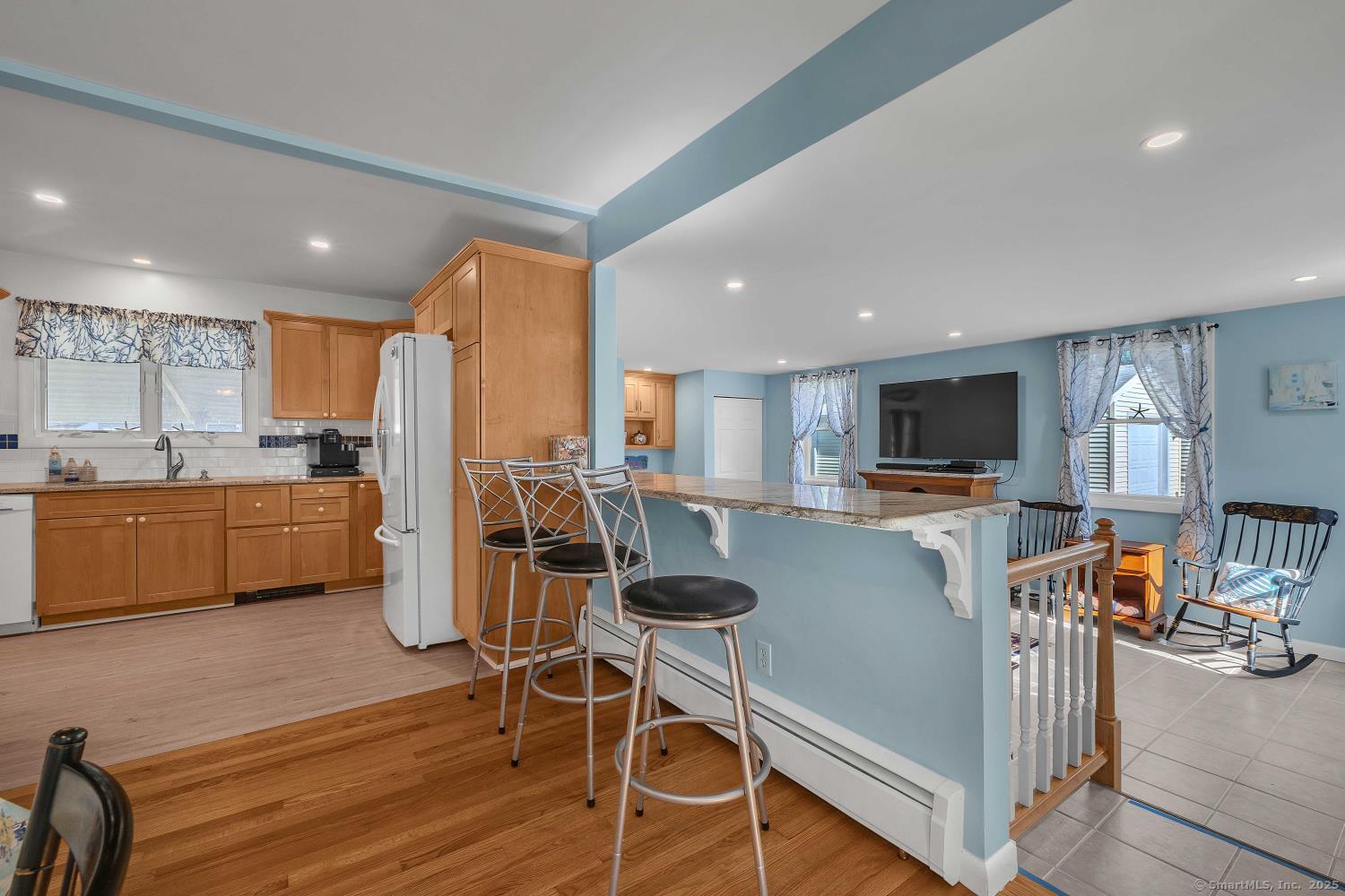 Old Saybrook, Connecticut, 06475, United States, 2 Bedrooms Bedrooms, ,2 BathroomsBathrooms,Residential,For Sale,1895780