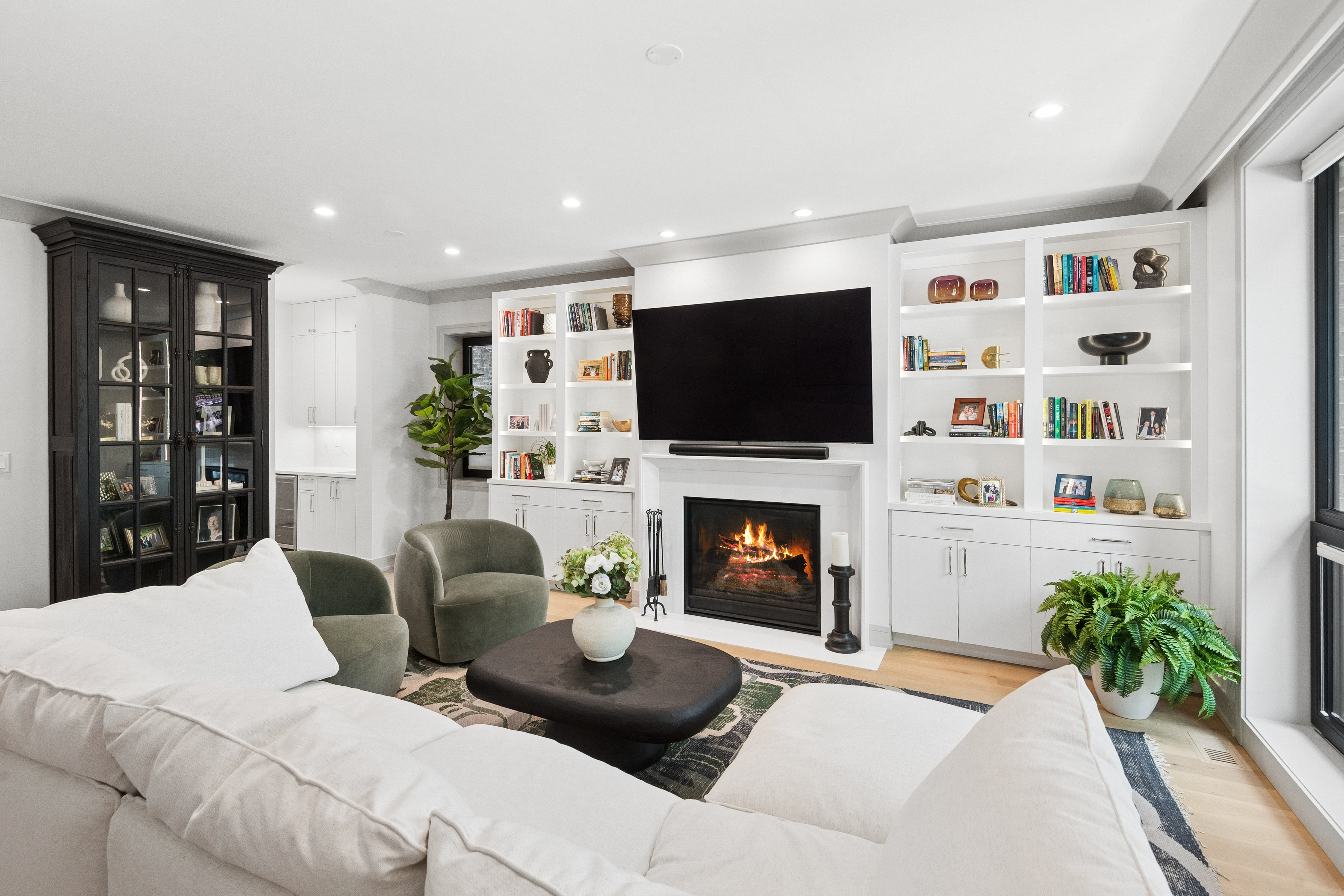  Welcome to this Exceptional Duplex Residence in theHheart of Lincoln Park - 物件實景