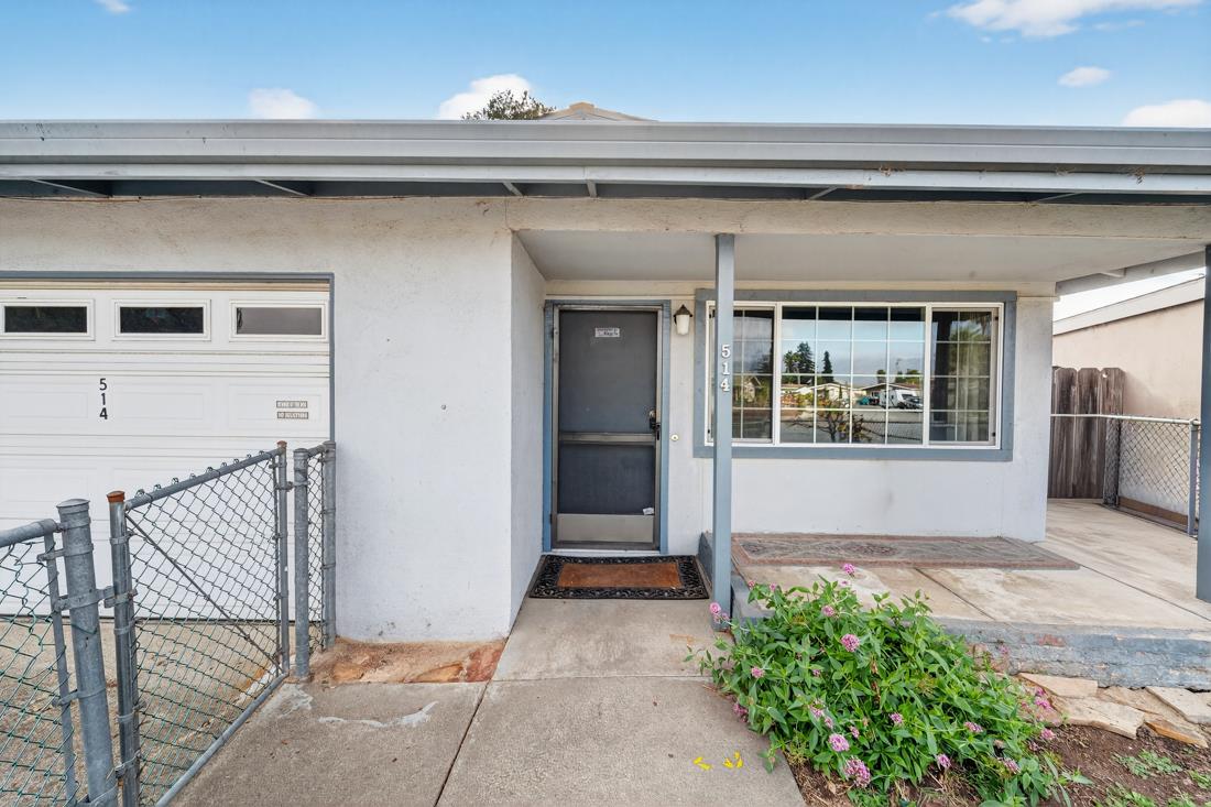 Watsonville, California, 95076, United States, 2 Bedrooms Bedrooms, ,1 BathroomBathrooms,Residential,For Sale,1969209