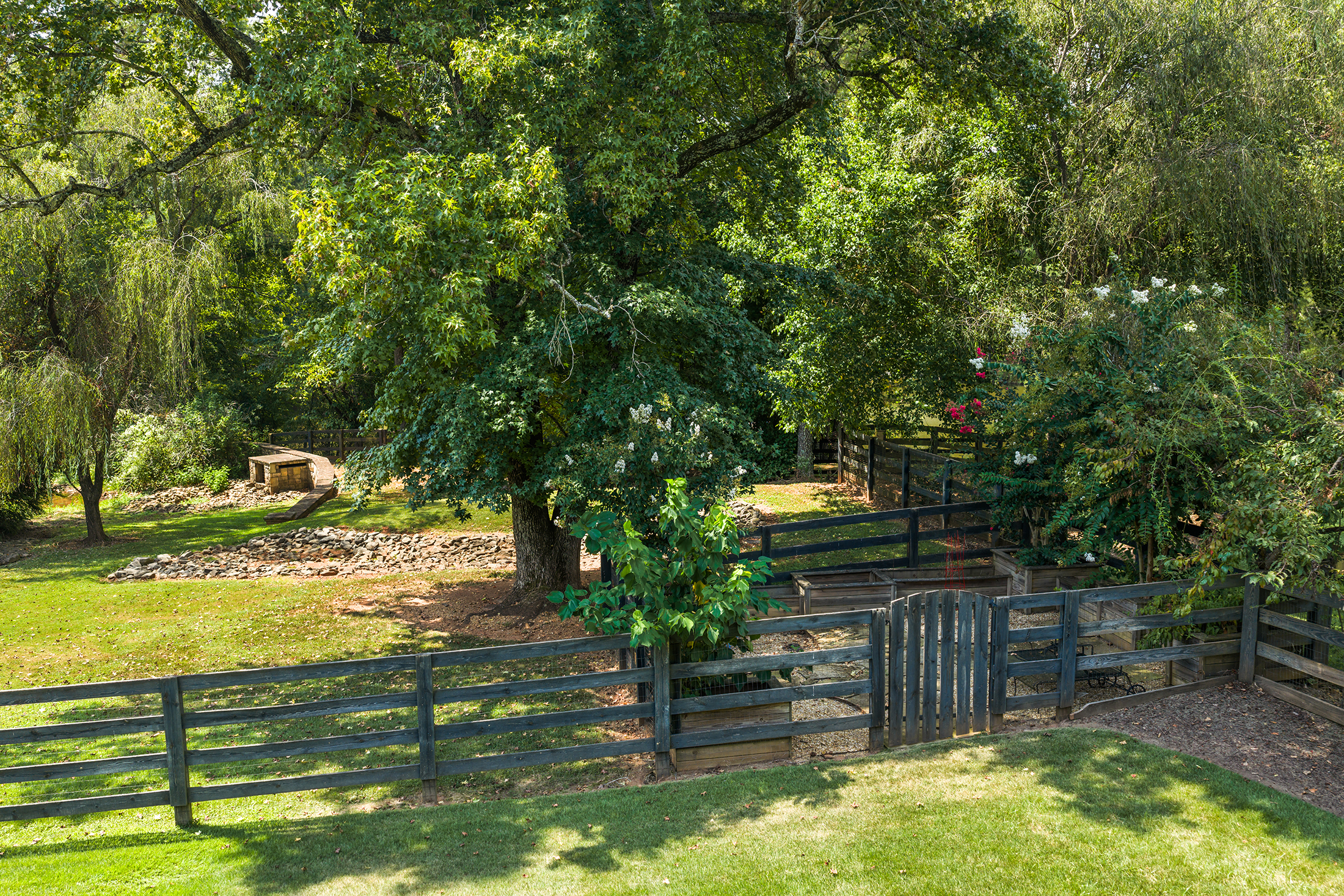  Magnificent European-Style Country Oasis - 物件實景