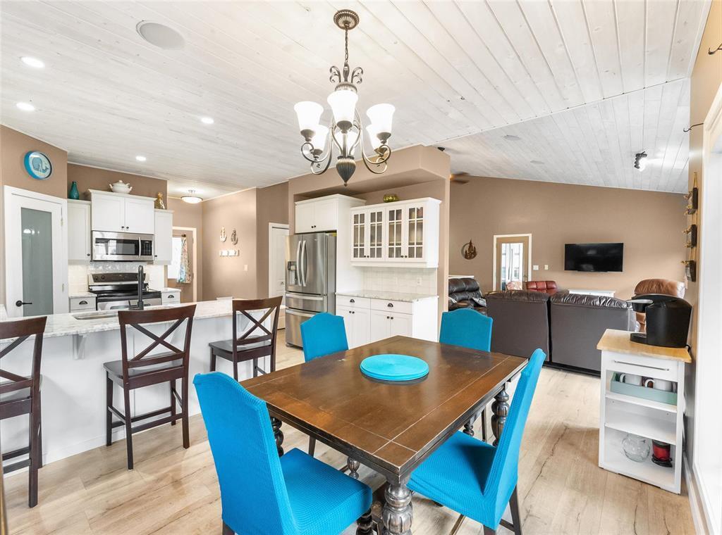 LESTER BEACH, Manitoba, R0E 0E0, CA, 4 Bedrooms Bedrooms, ,3 BathroomsBathrooms,Residential,For Sale,1949698