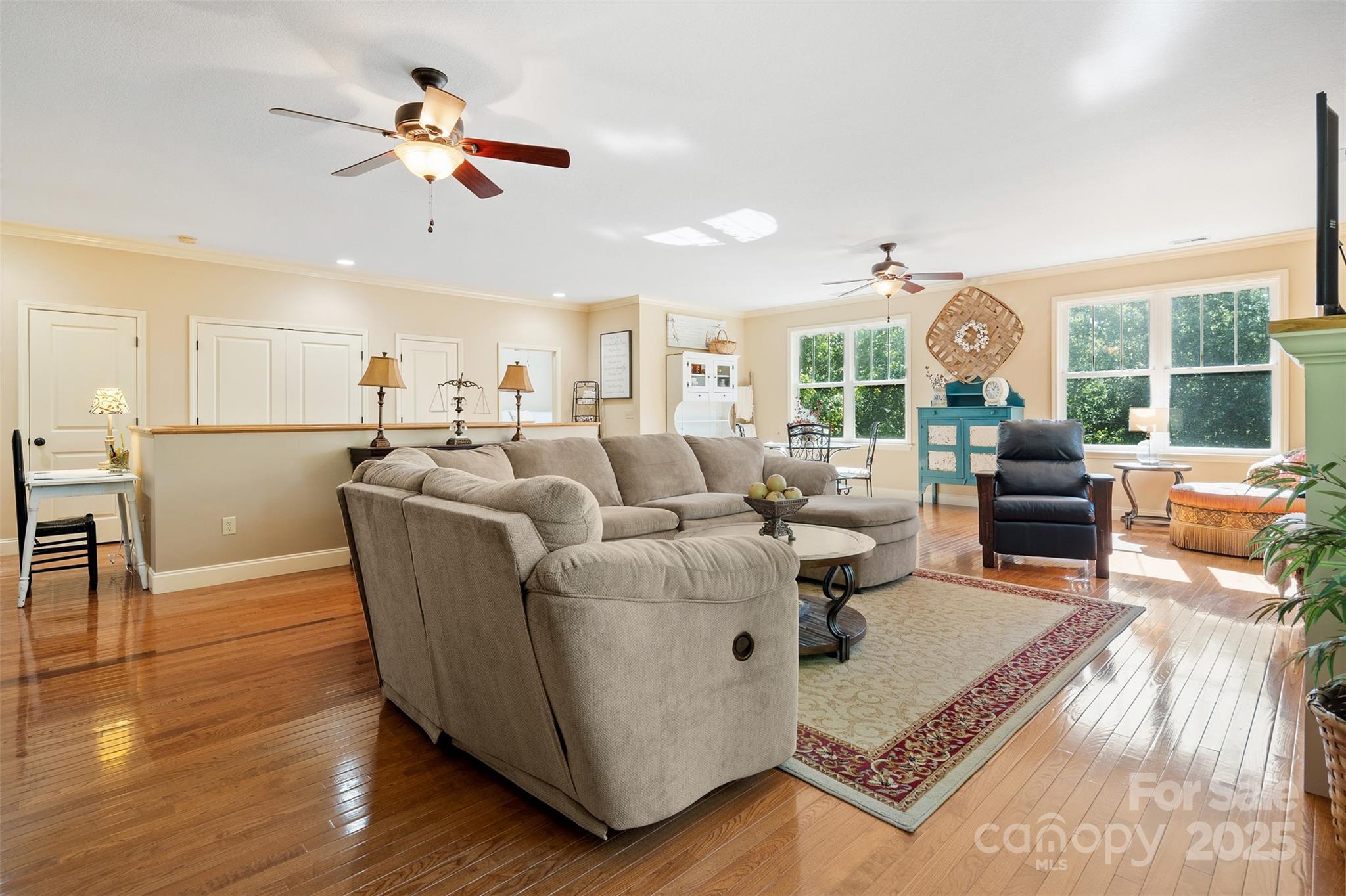 Weaverville, North Carolina, 28787, United States, 4 Bedrooms Bedrooms, ,4 BathroomsBathrooms,Residential,For Sale,1919742