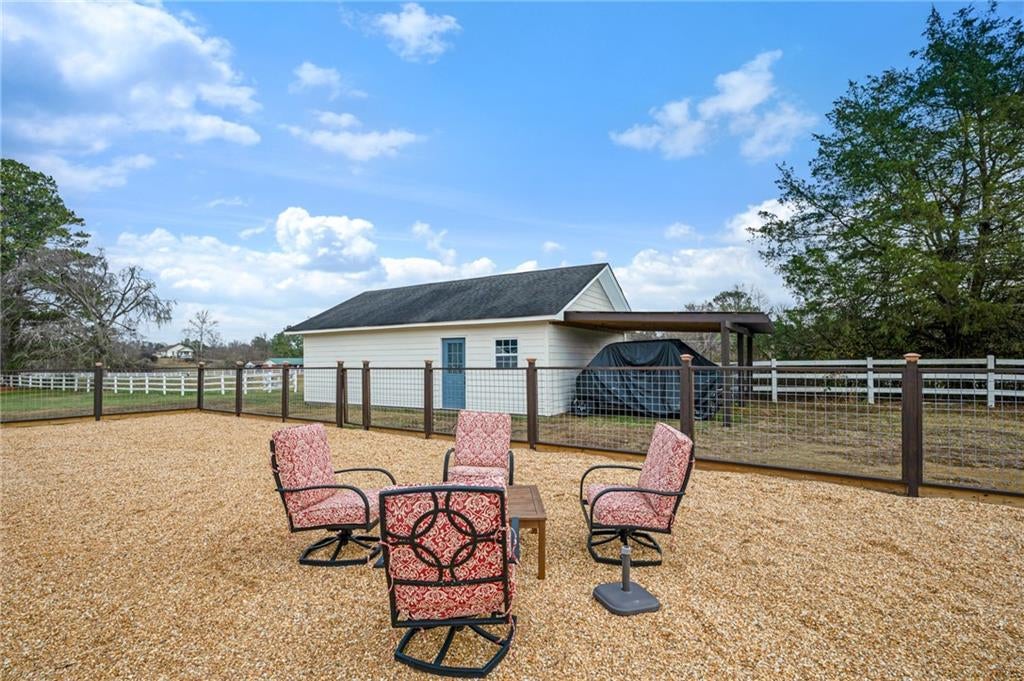 Calhoun, Georgia, 30701, United States, 4 Bedrooms Bedrooms, ,4 BathroomsBathrooms,Residential,For Sale,2005129