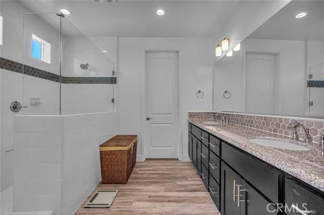 Madera, California, 93636, United States, 4 Bedrooms Bedrooms, ,4 BathroomsBathrooms,Residential,For Sale,1982003