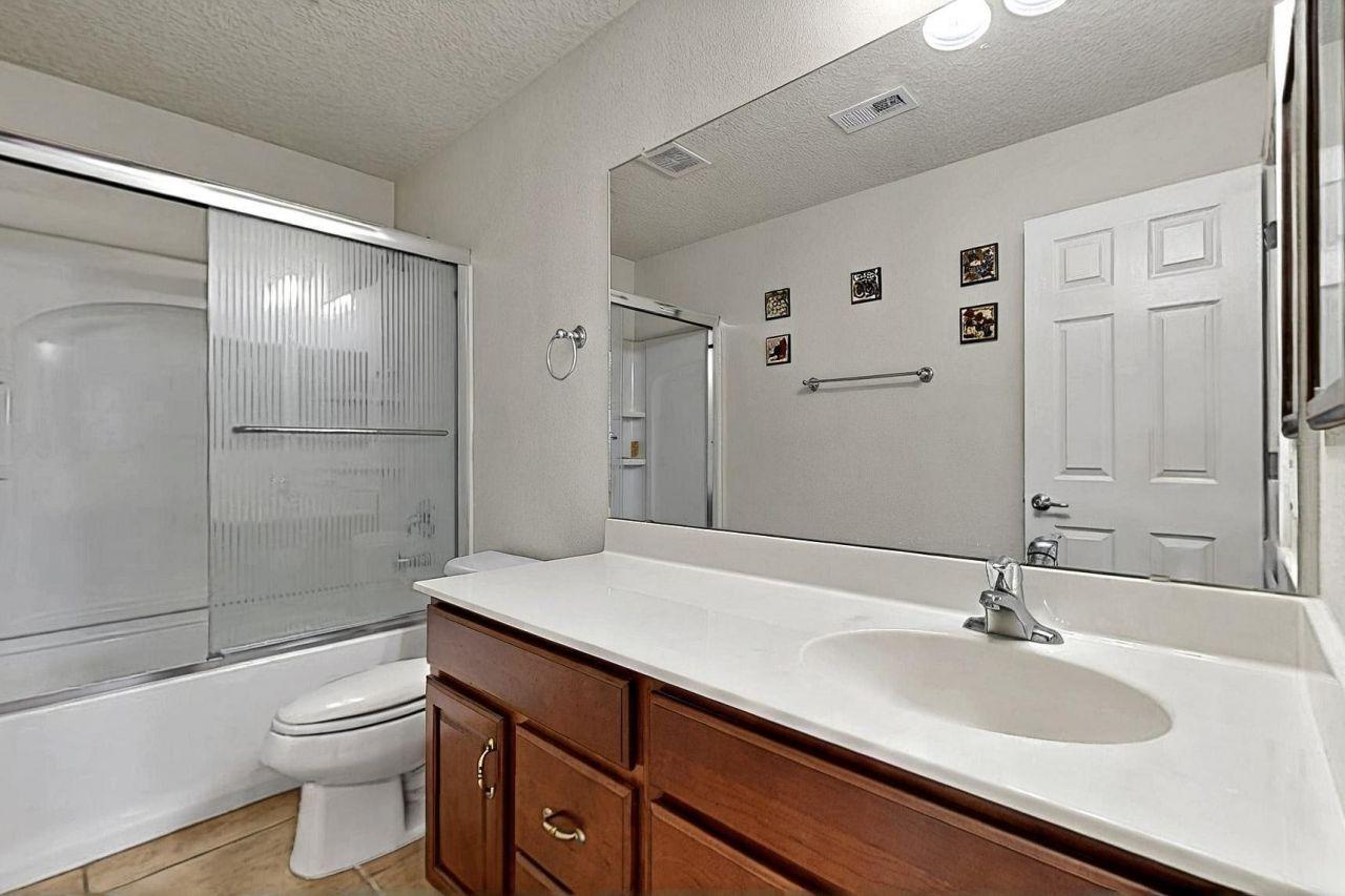 Rio Rancho, New Mexico, 87124, United States, 4 Bedrooms Bedrooms, ,3 BathroomsBathrooms,Residential,For Sale,1804935