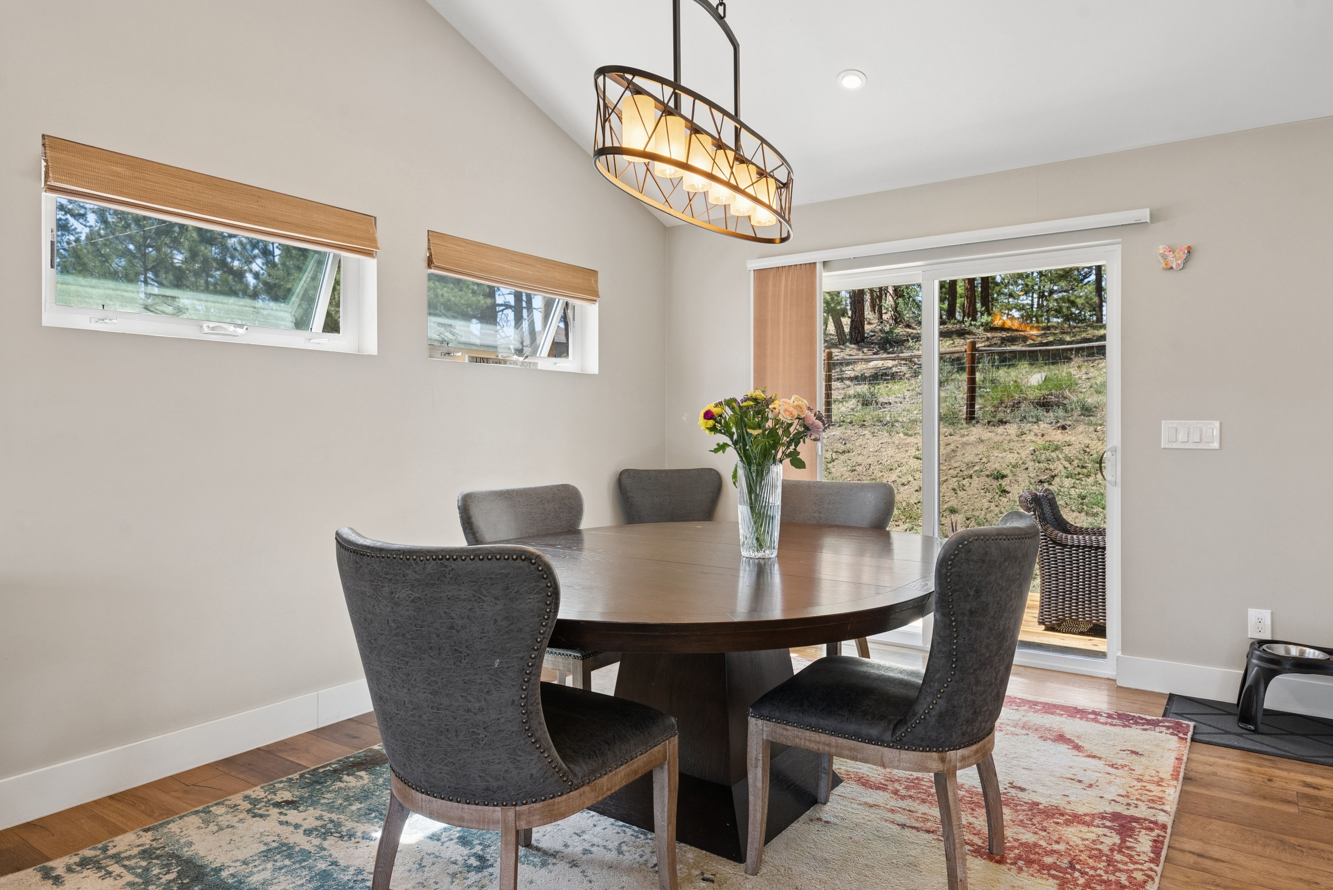  Raised Ranch Living with Spectacular Views - 物件實景