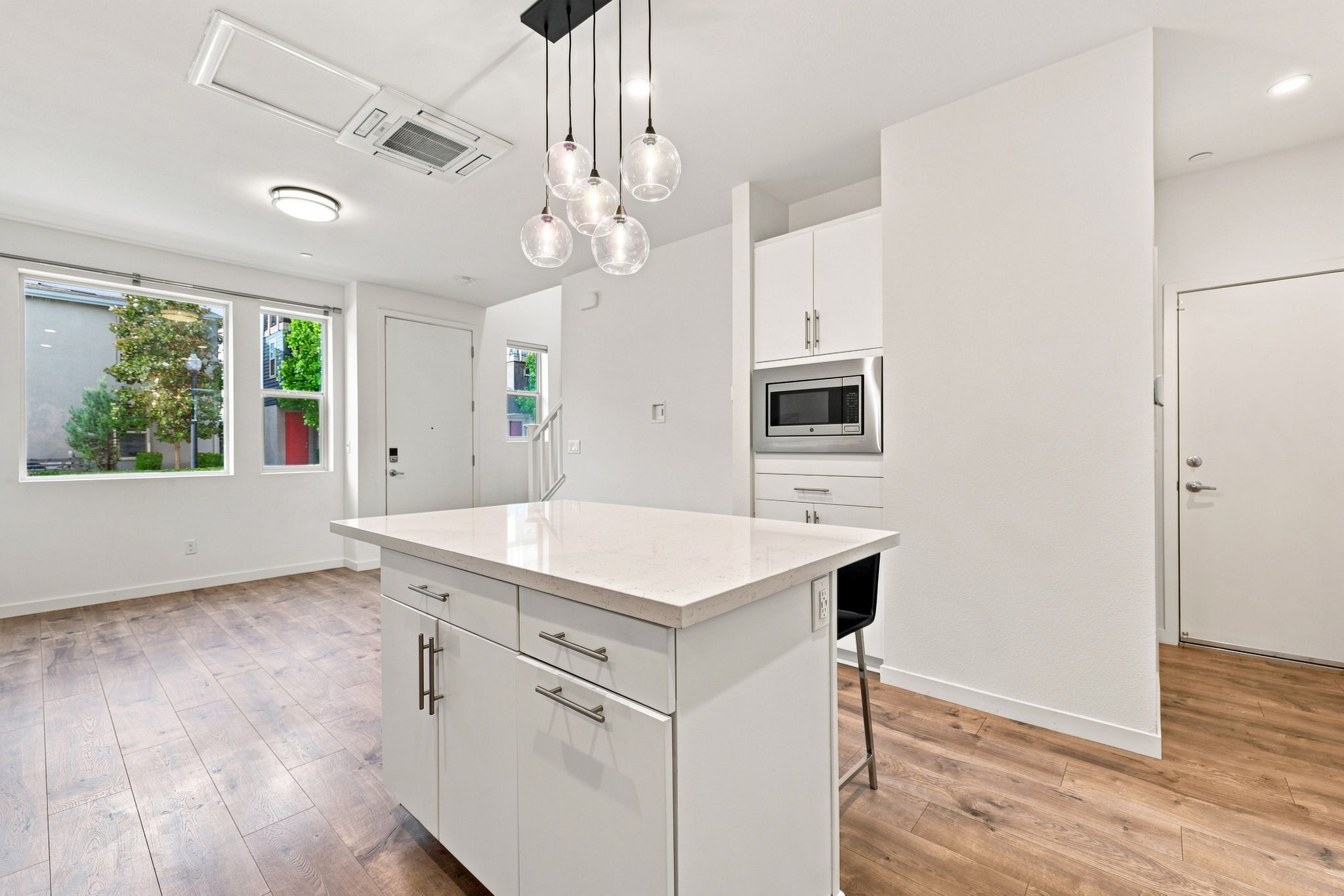 453 Crate Avenue, Sacramento, CA 95818 - 物件實景
