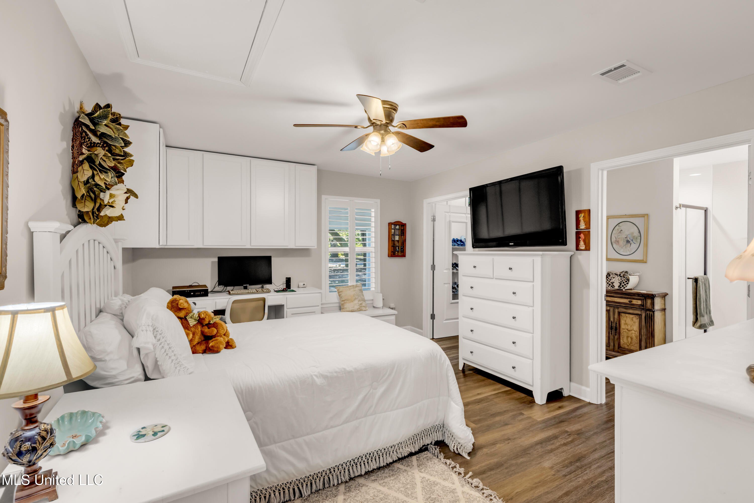 Gautier, Mississippi, 39553, United States, 4 Bedrooms Bedrooms, ,4 BathroomsBathrooms,Residential,For Sale,1989936