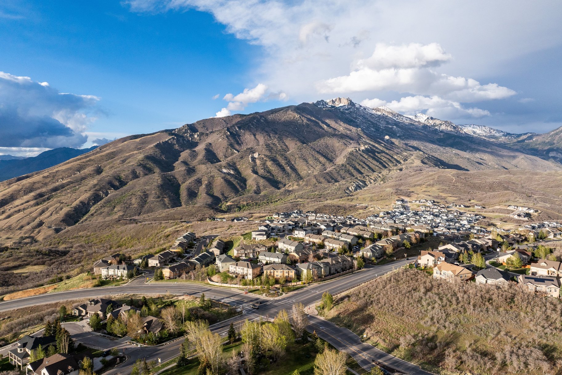  Peaceful Mountain Living with Amenities That Impress - 物件實景