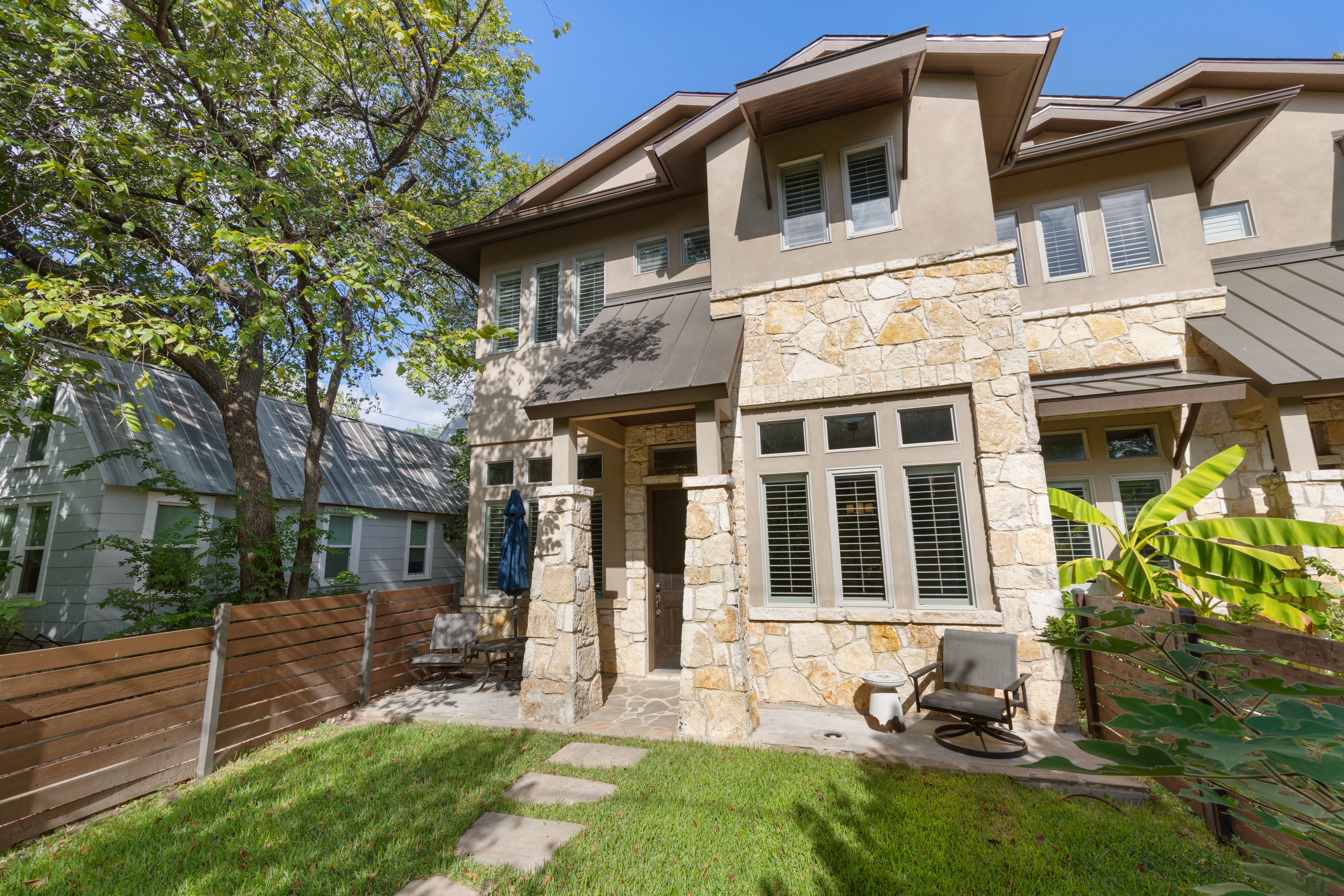  Refined Barton Hills Living  Private Garage  Exceptional 78704 Location - 物件實景