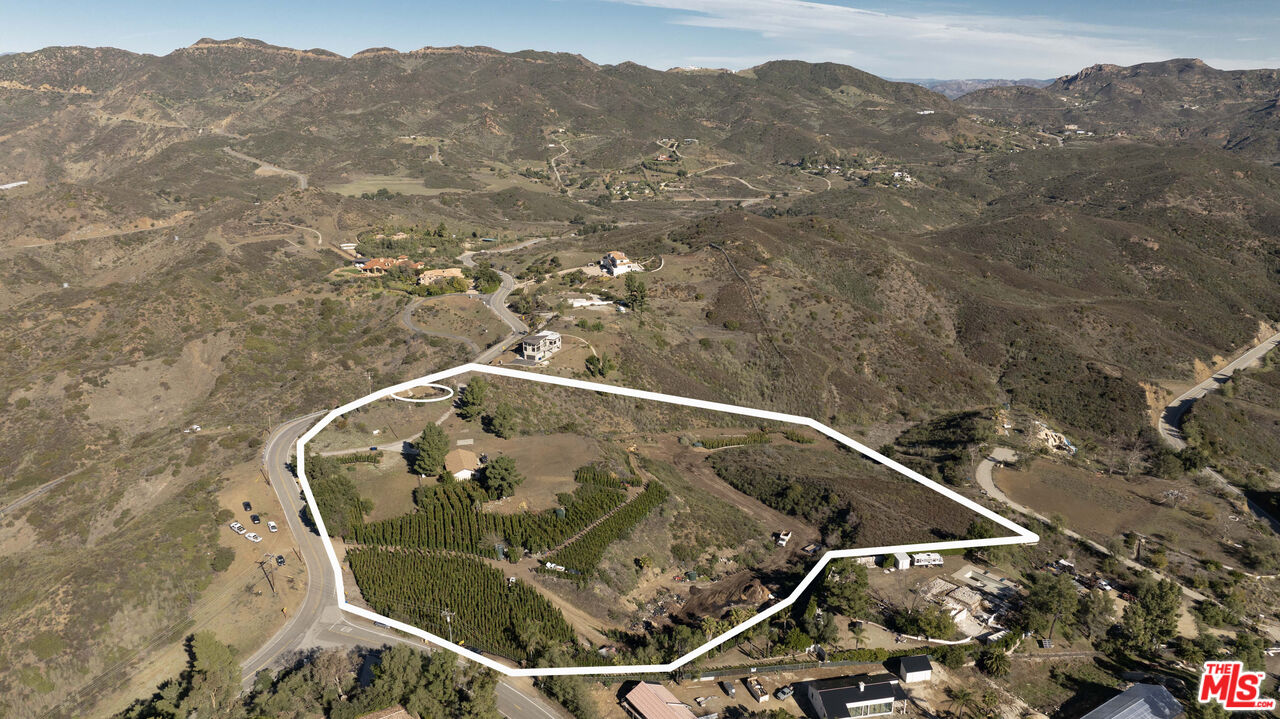 Malibu, California, 90265, United States, 2 Bedrooms Bedrooms, ,2 BathroomsBathrooms,Residential,For Sale,1795604