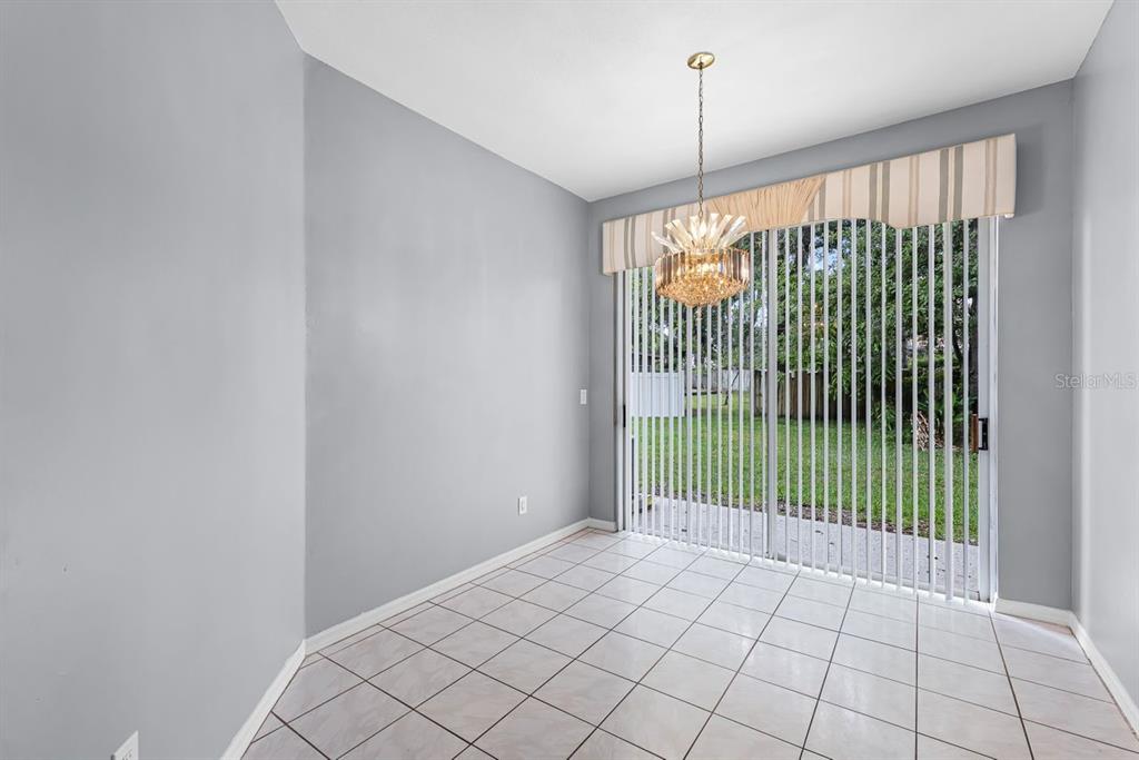 Apopka, Florida, 32712, United States, 5 Bedrooms Bedrooms, ,5 BathroomsBathrooms,Residential,For Sale,1806411